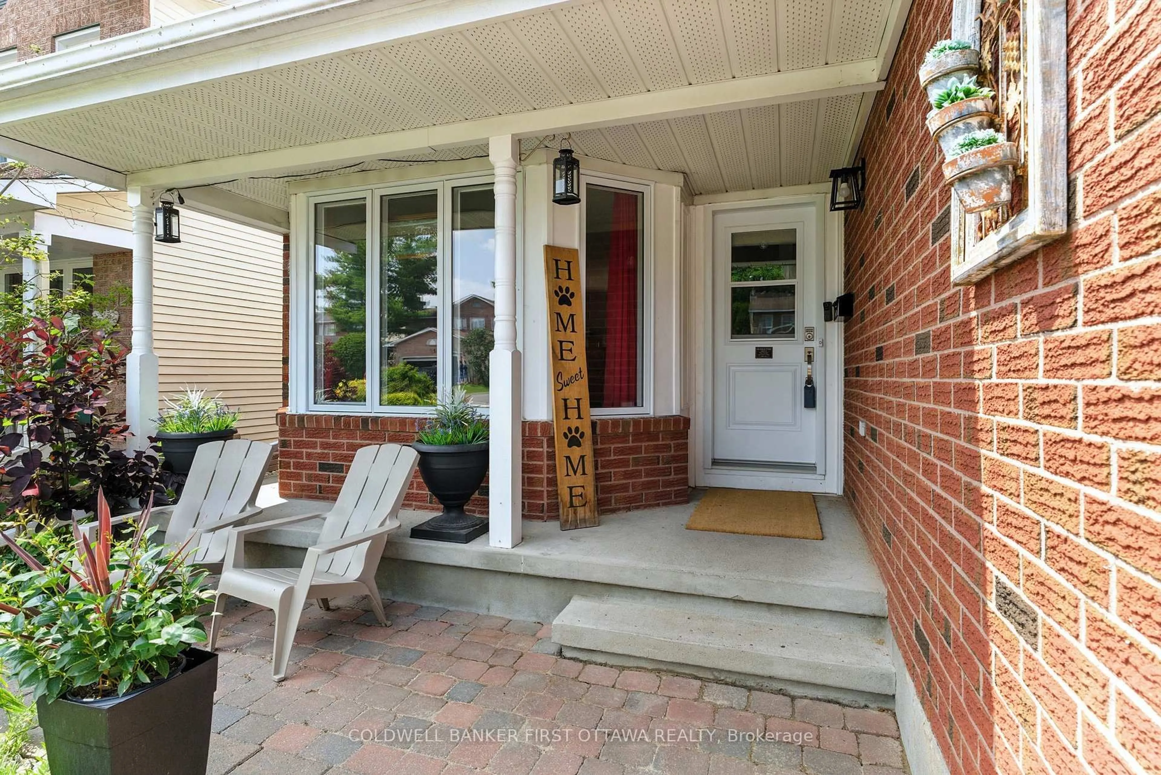 Home with brick exterior material, street for 9 Kluane Rdge, Kanata Ontario K2M 1Z7