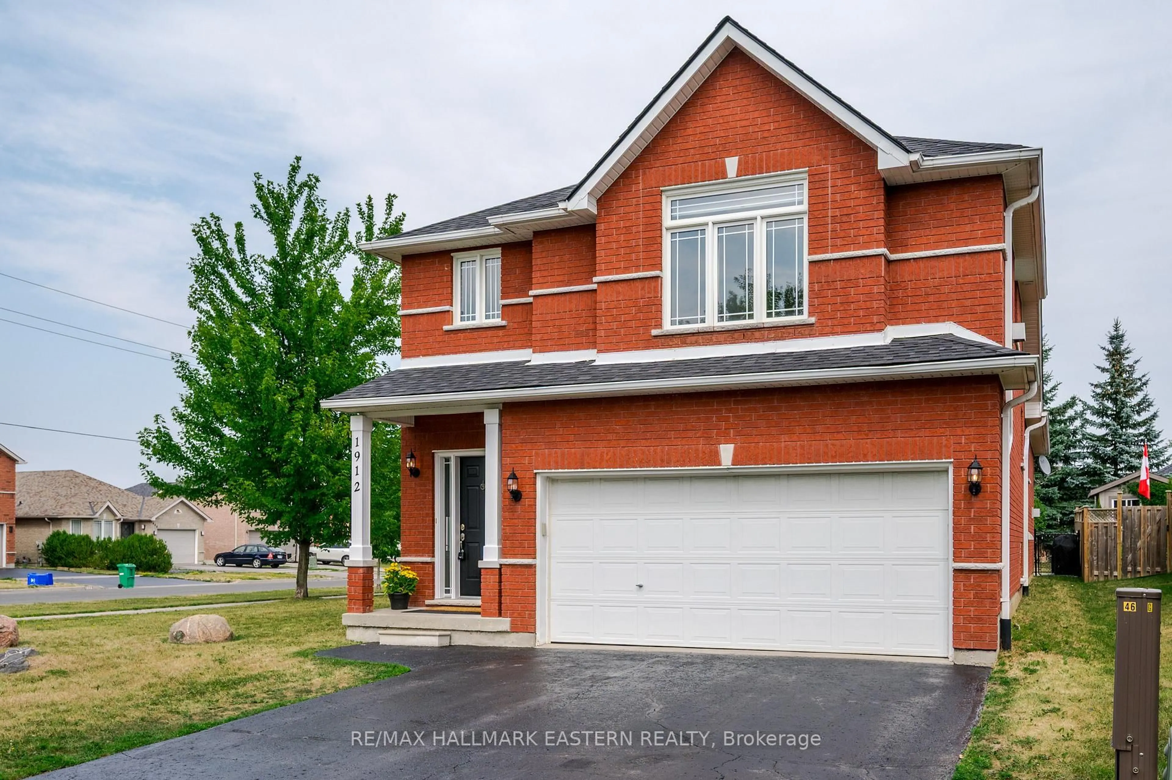 Home with brick exterior material, street for 1912 Giles Ave, Peterborough West Ontario K9K 2P3