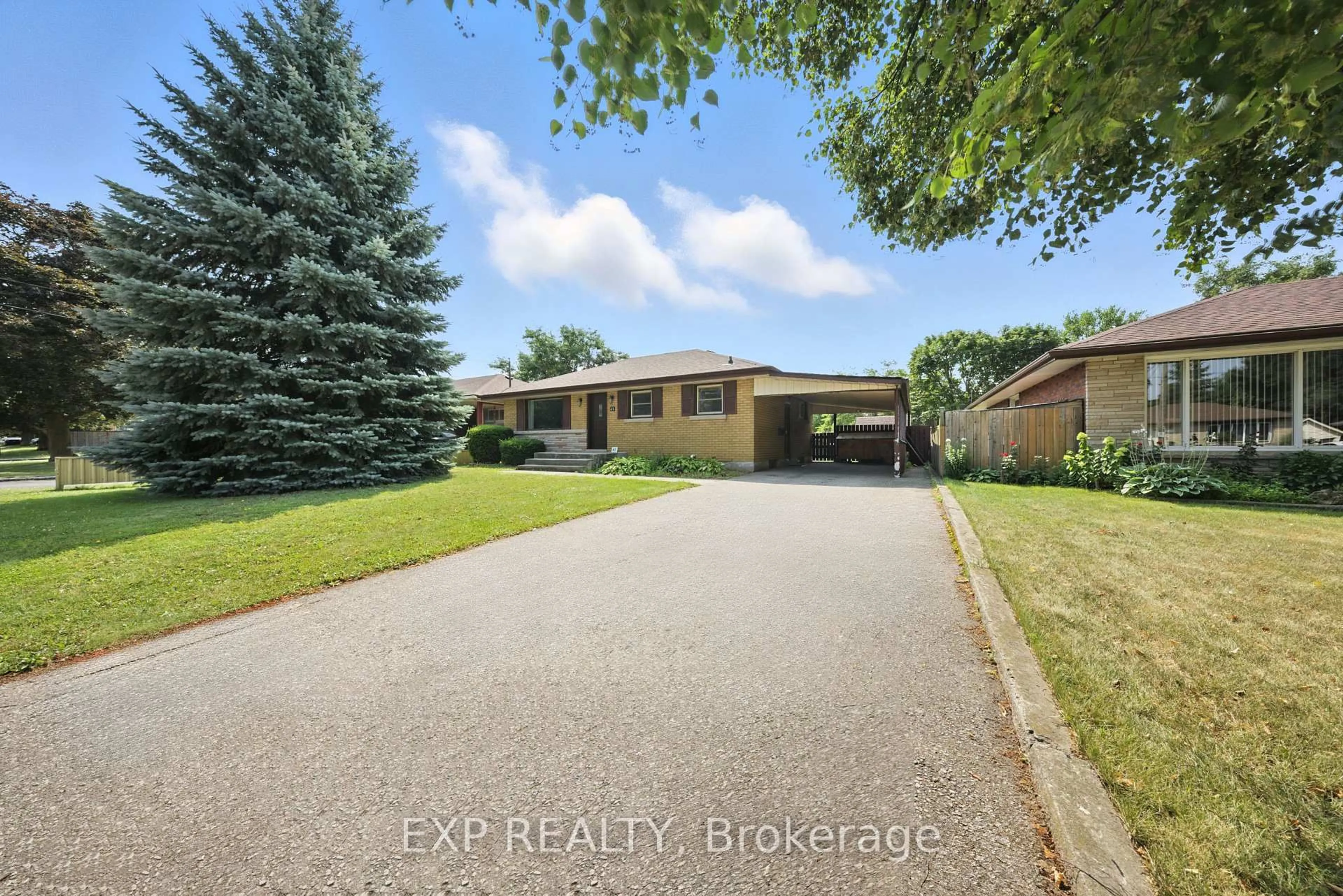 Unknown for 41 Hilltop Dr, Cambridge Ontario N1R 1T2