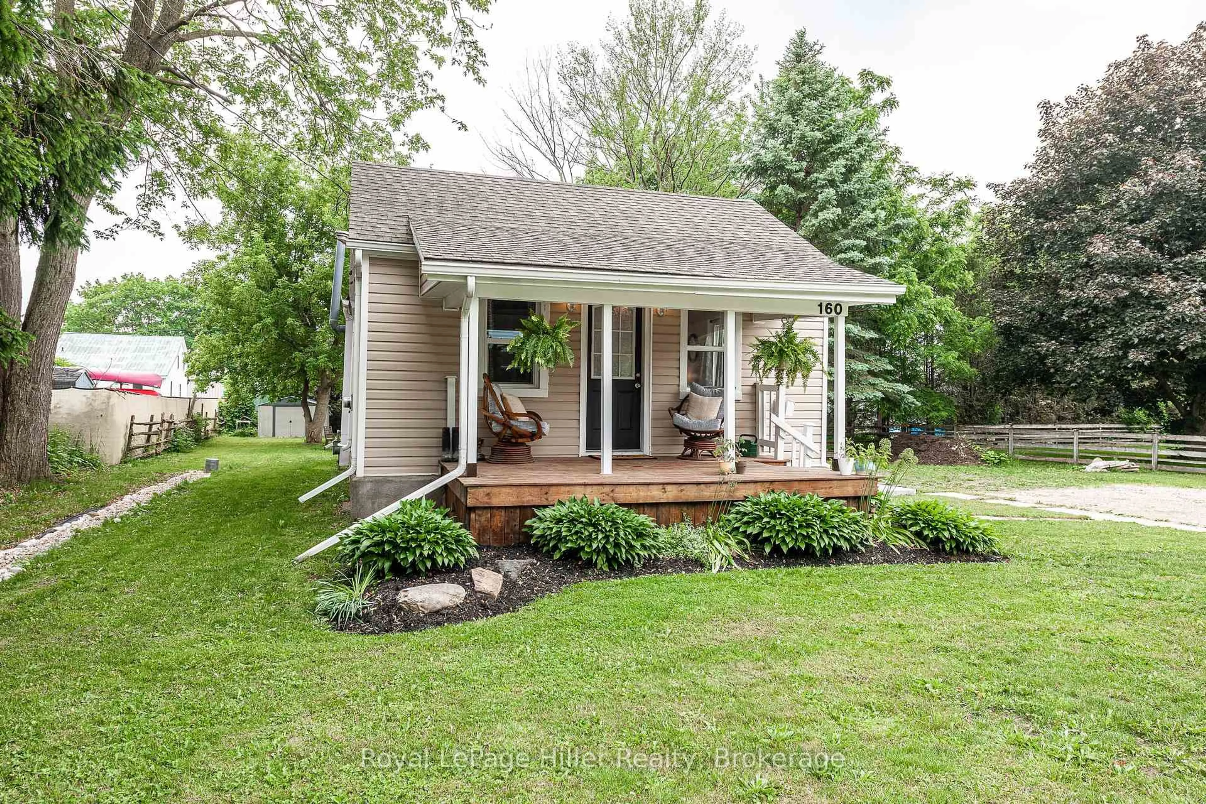 Home with vinyl exterior material, street for 160 JAMES St, West Perth Ontario N0K 1N0