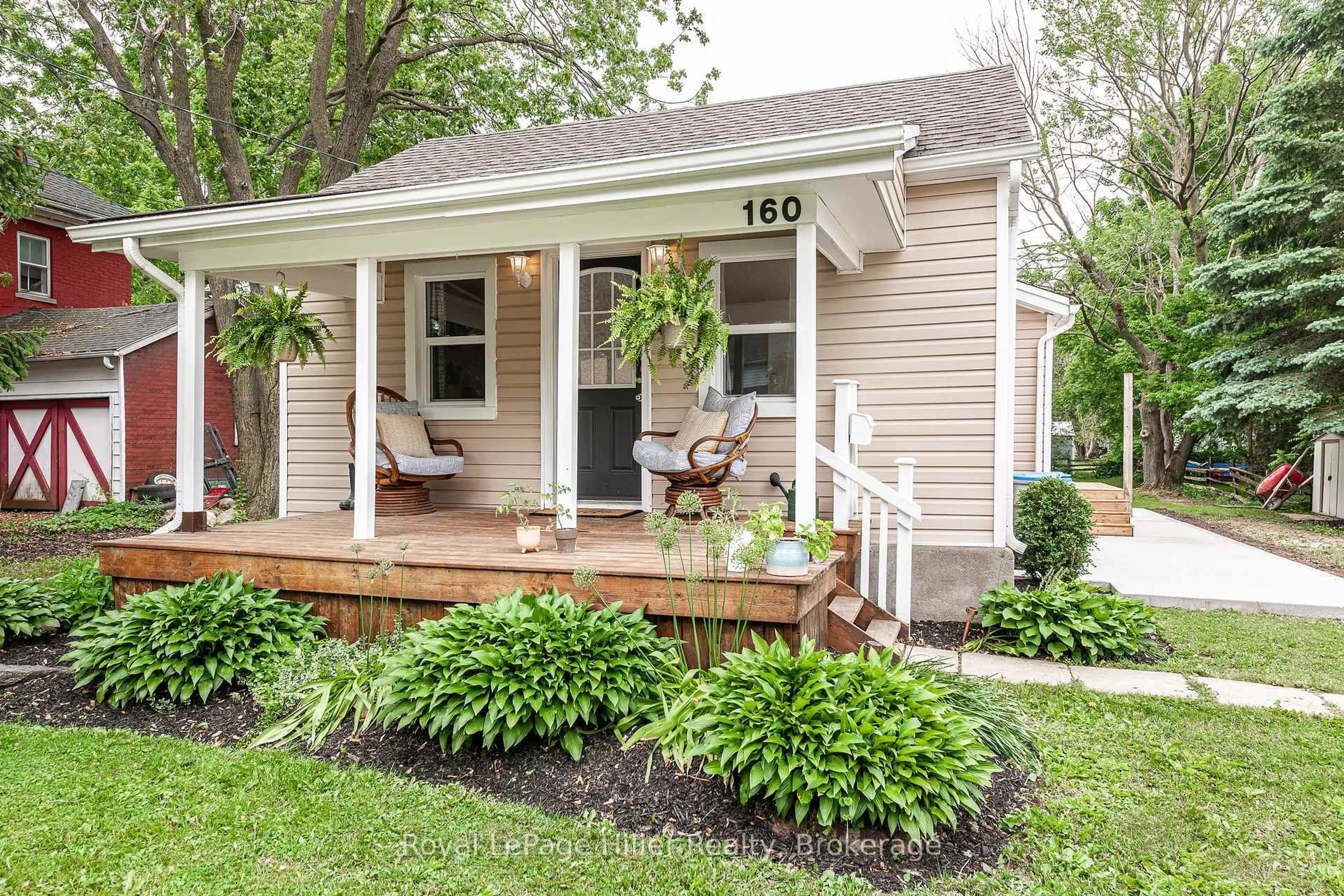 Home with vinyl exterior material, street for 160 JAMES St, West Perth Ontario N0K 1N0