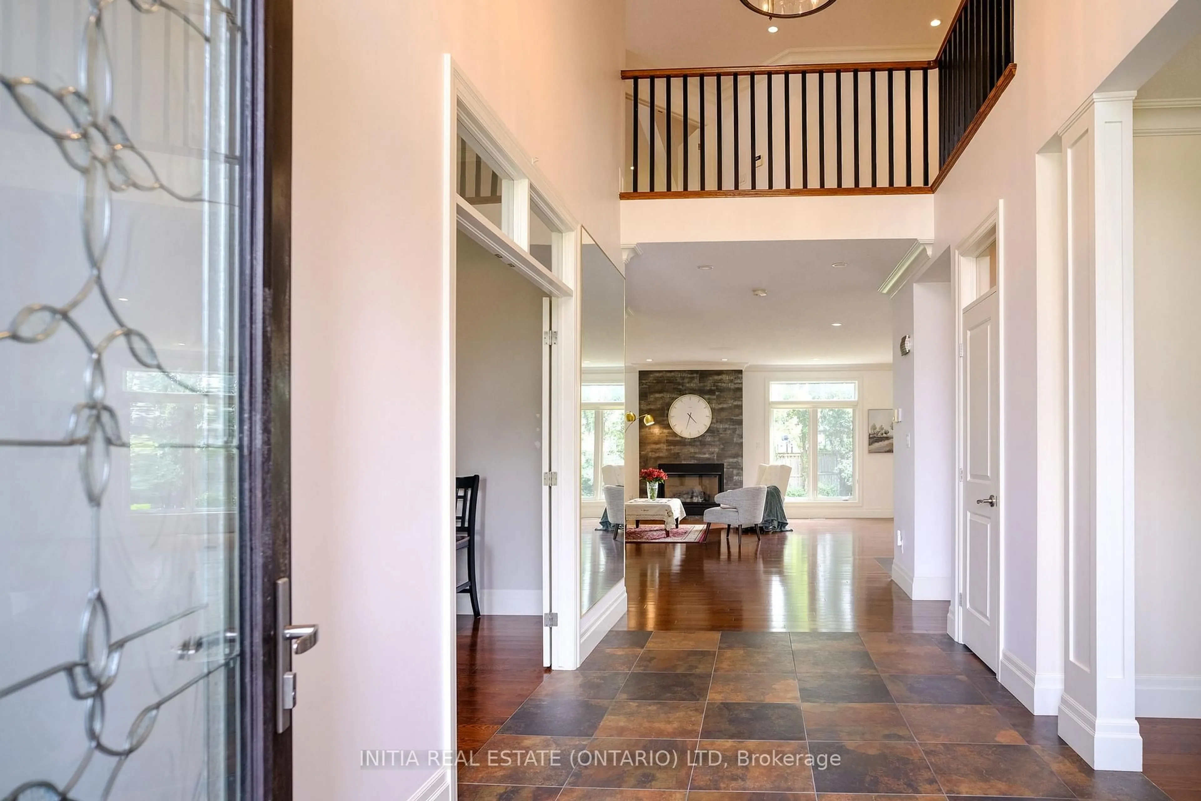 Indoor entryway for 1615 Wickerson Gate, London South Ontario N6K 0C3
