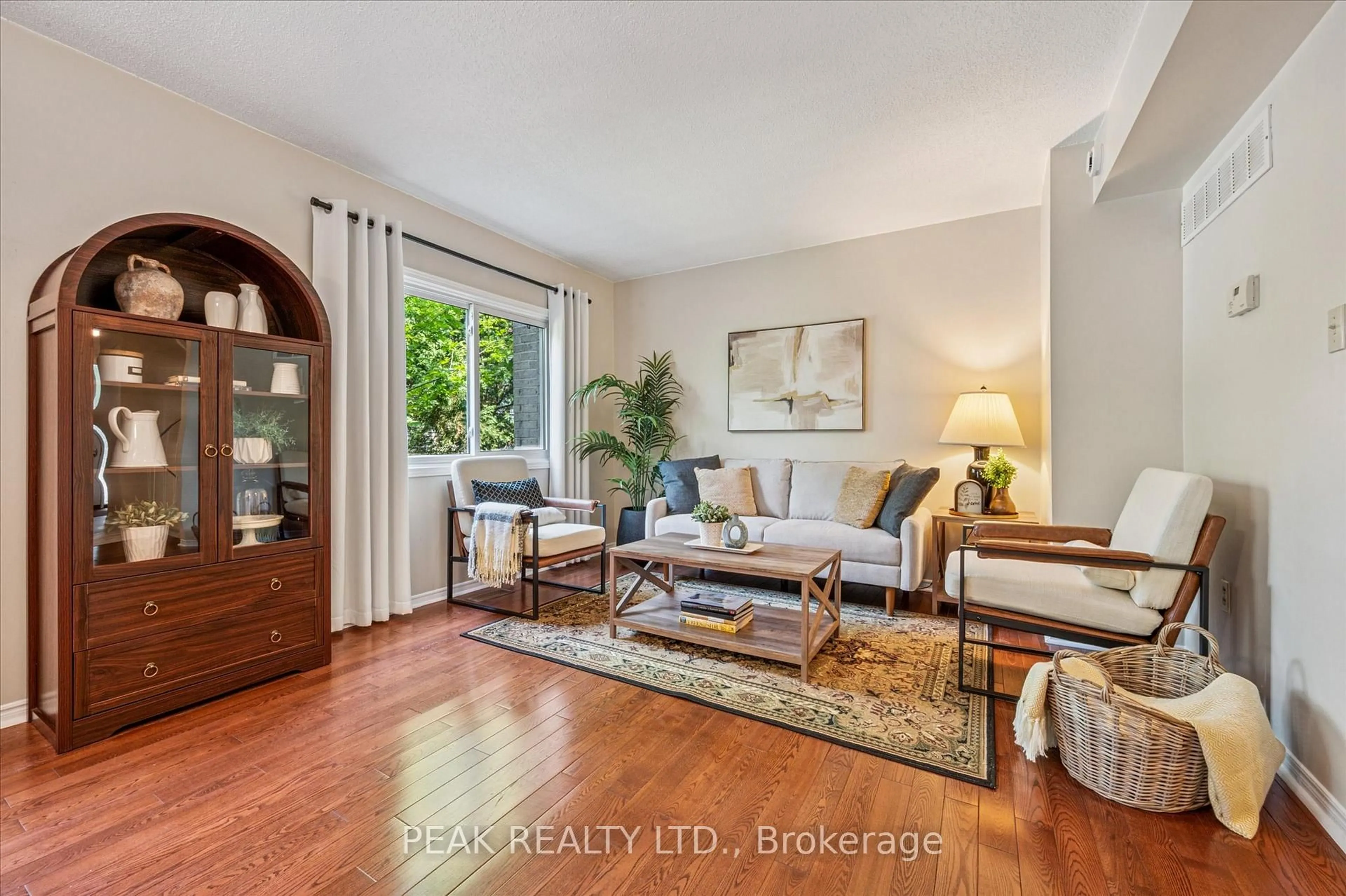 Living room with furniture, unknown for 20 Paulander Dr #36, Kitchener Ontario N2M 5L3