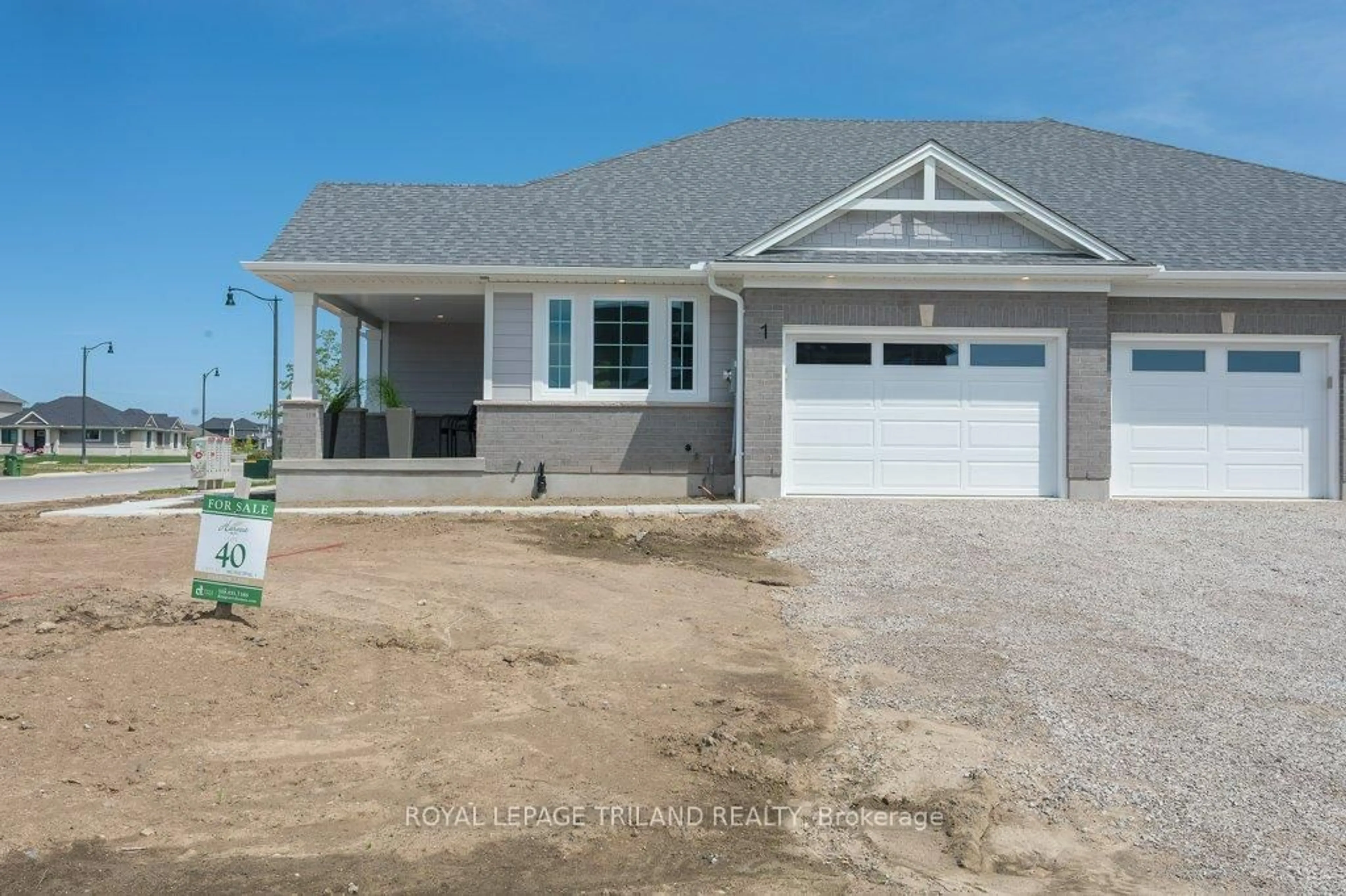 Home with vinyl exterior material, street for 1 Harrow Lane, St. Thomas Ontario N5R 0P3