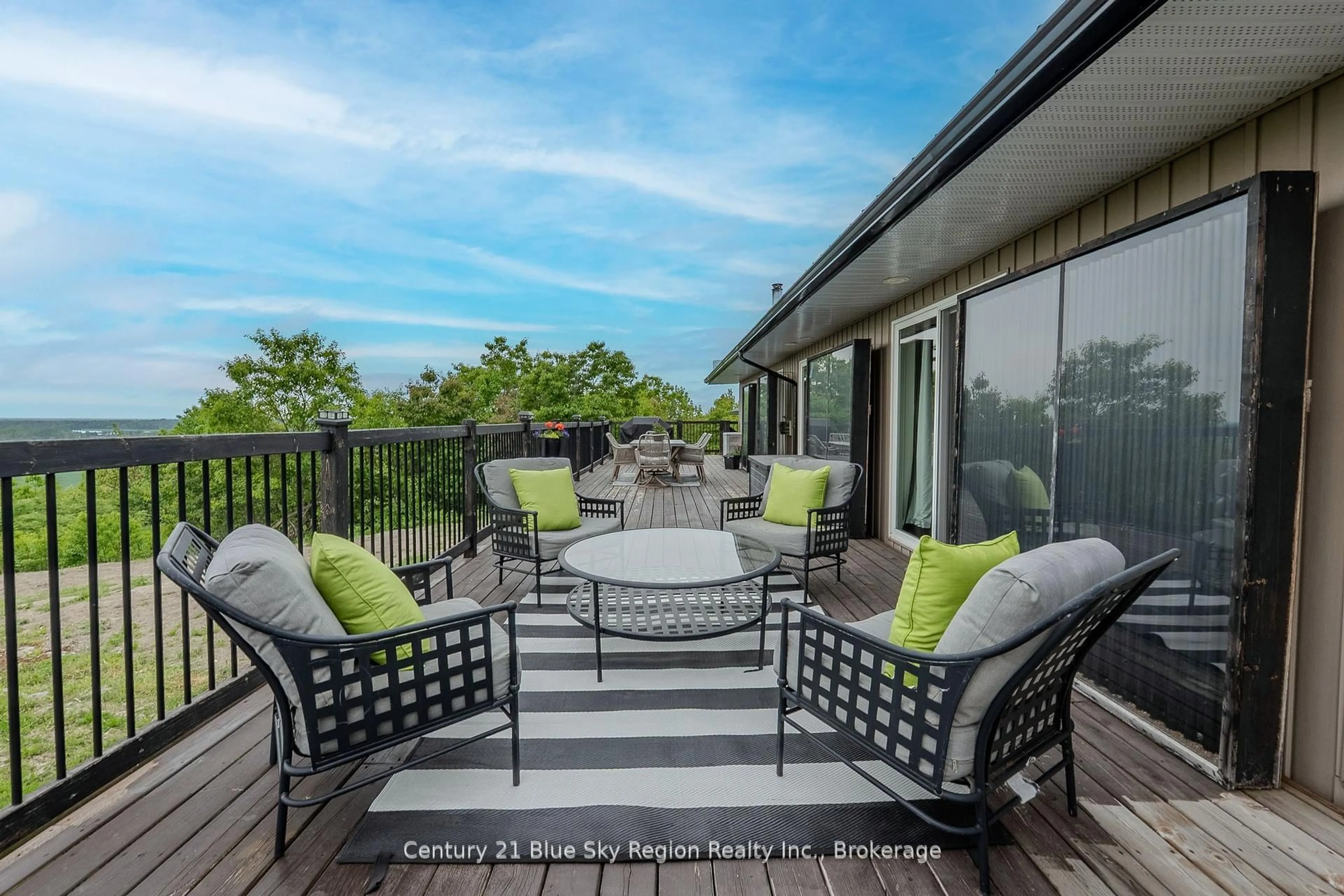 Patio, water/lake/river/ocean view for 11327 Highway 17, West Nipissing Ontario P0H 1G0