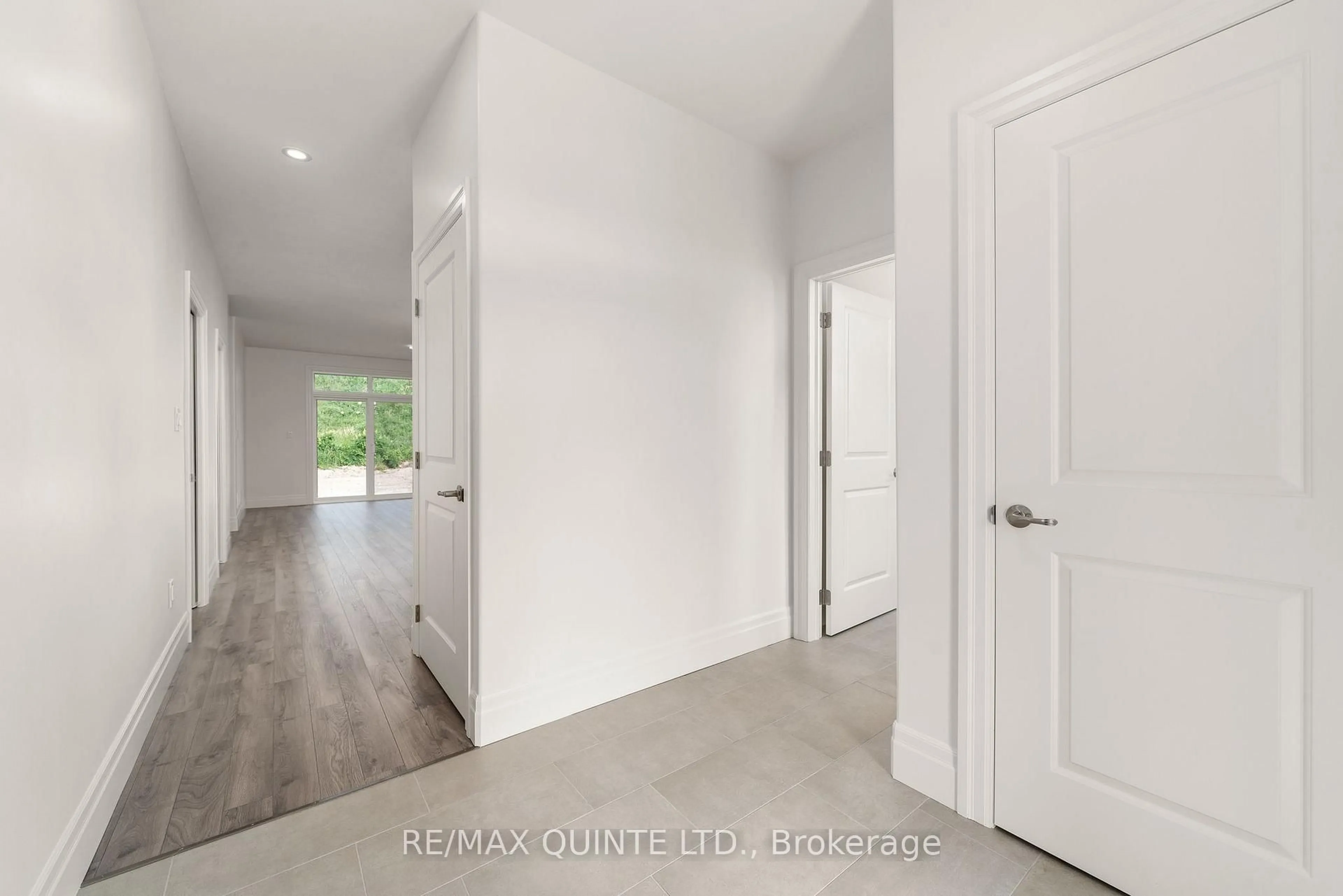 Indoor entryway for 81 George Wright Blvd, Prince Edward County Ontario K0K 2T0