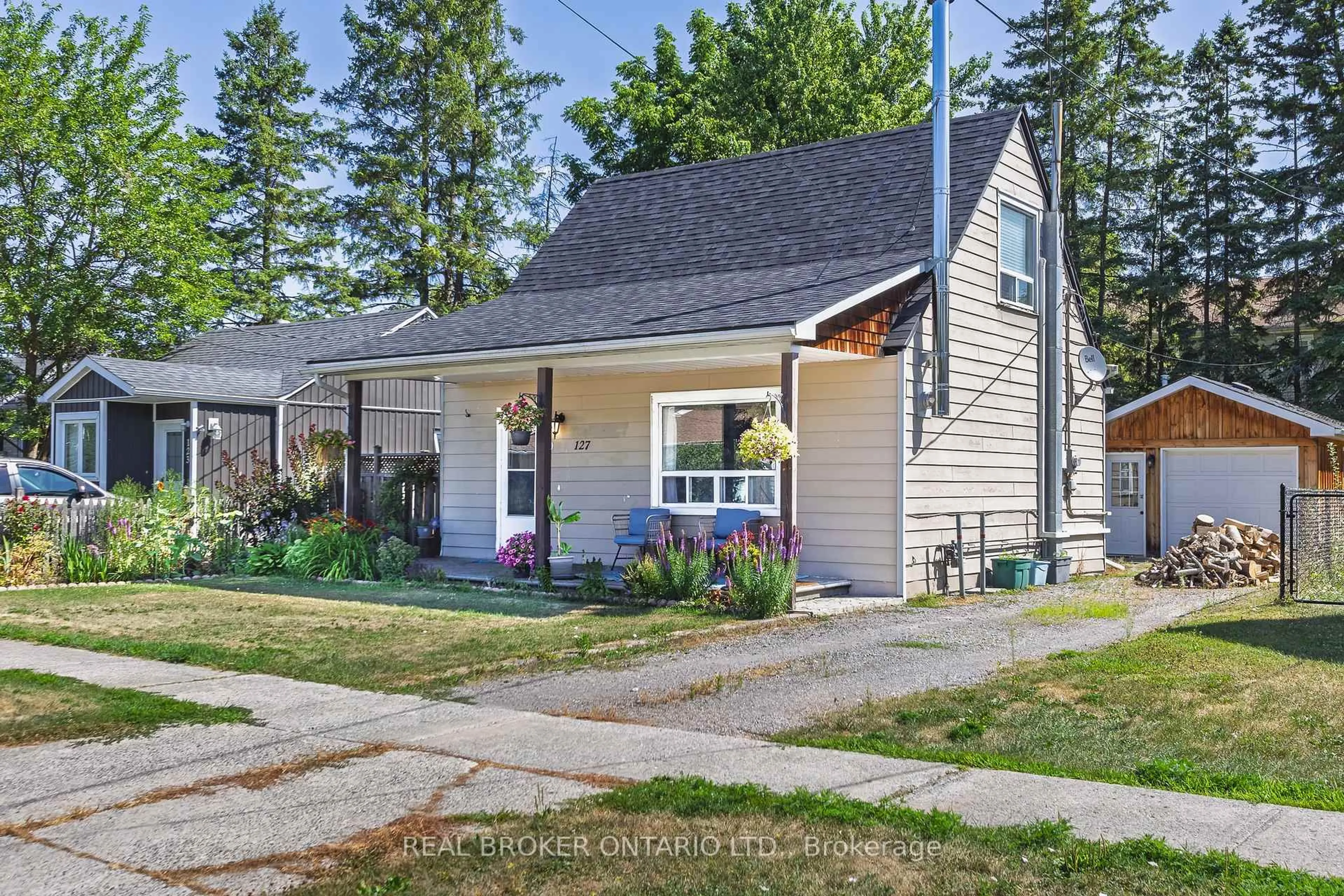 Home with vinyl exterior material, street for 127 Elmore St, Trent Hills Ontario K0L 1L0