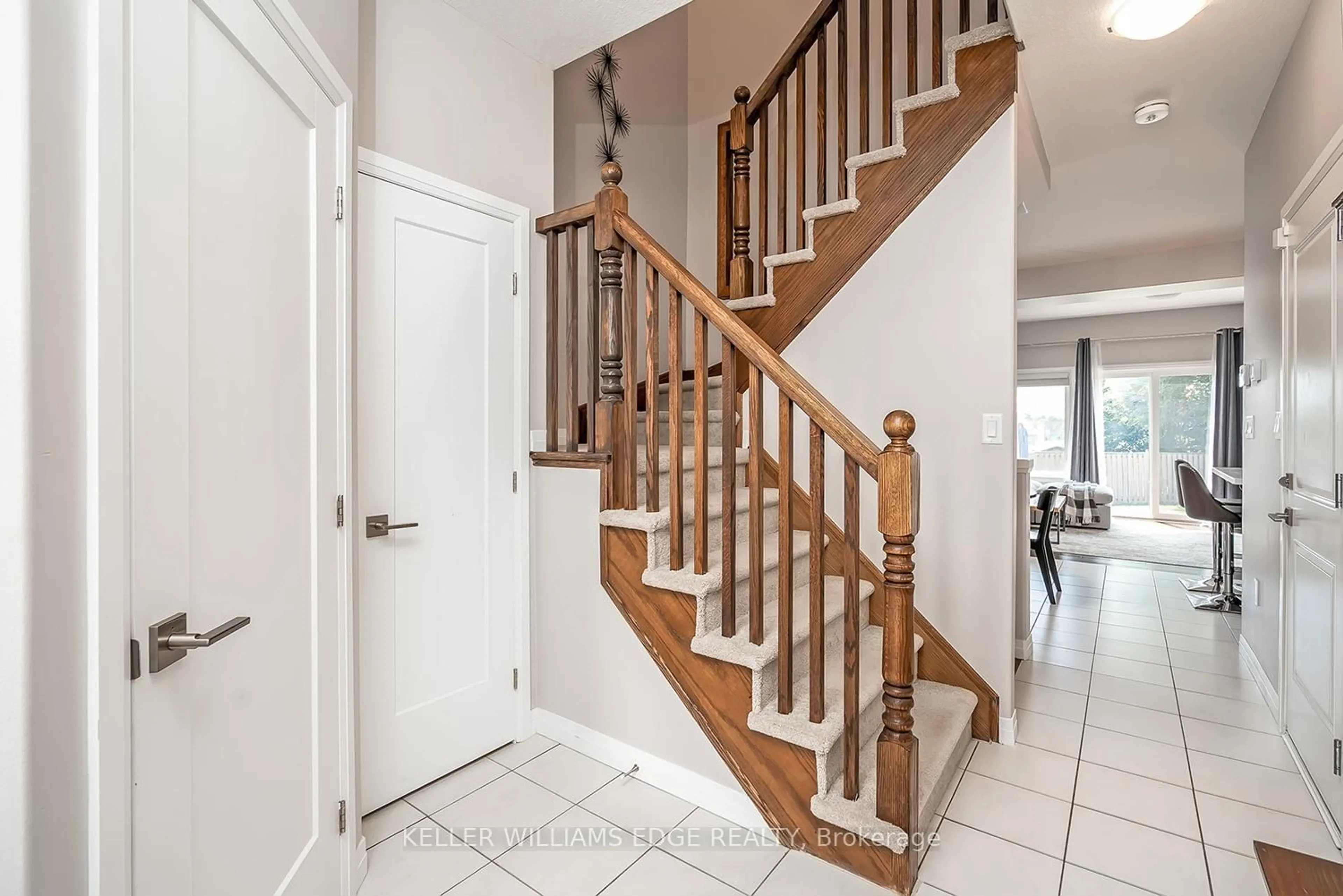 Stairs for 67 Columbus Gate, Hamilton Ontario L8J 0L3