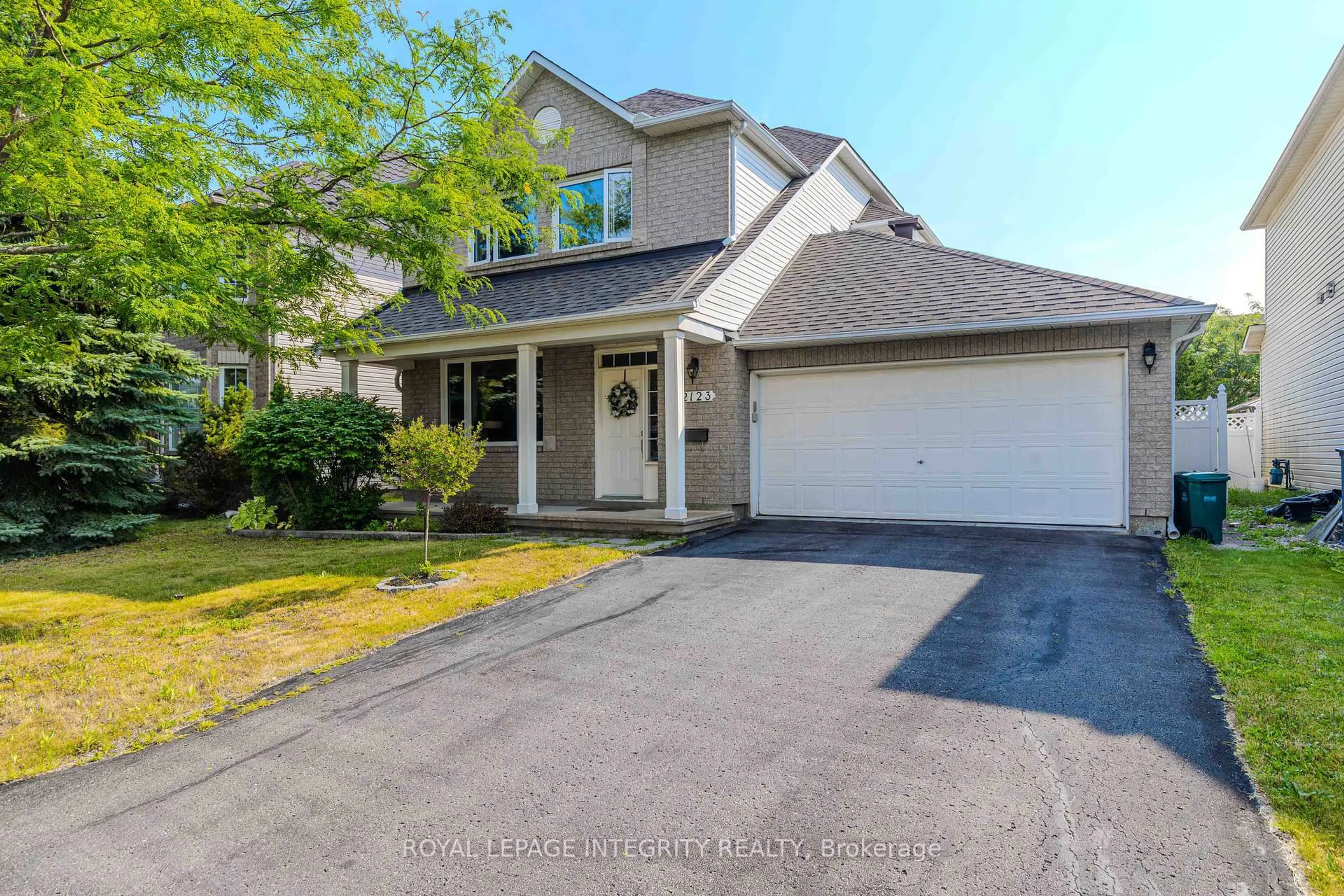 Unknown for 2123 Esprit Dr, Orleans Ontario K4A 4K2
