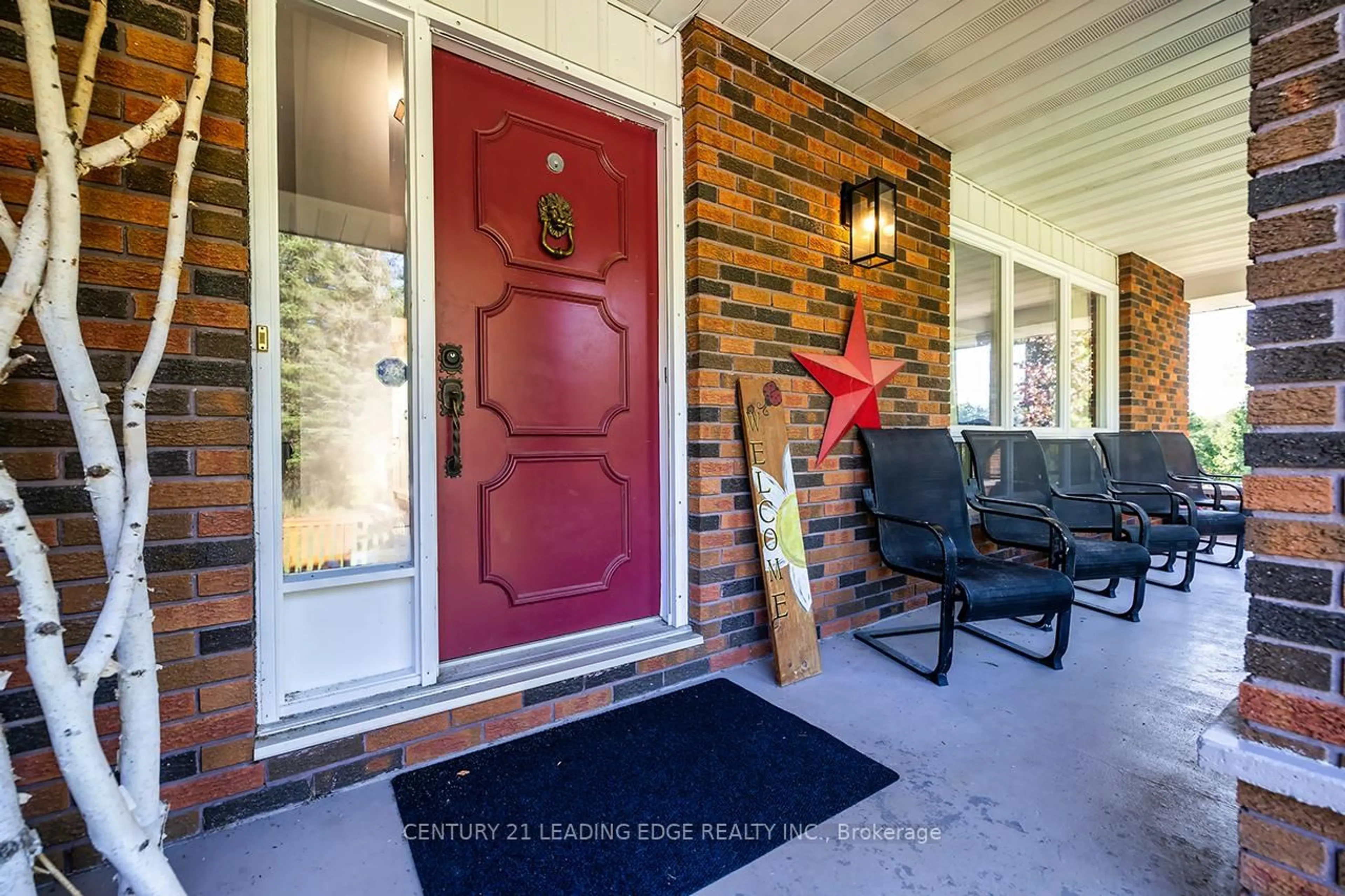 Indoor entryway for 529 Sawmill Rd, Douro-Dummer Ontario K0L 2H0