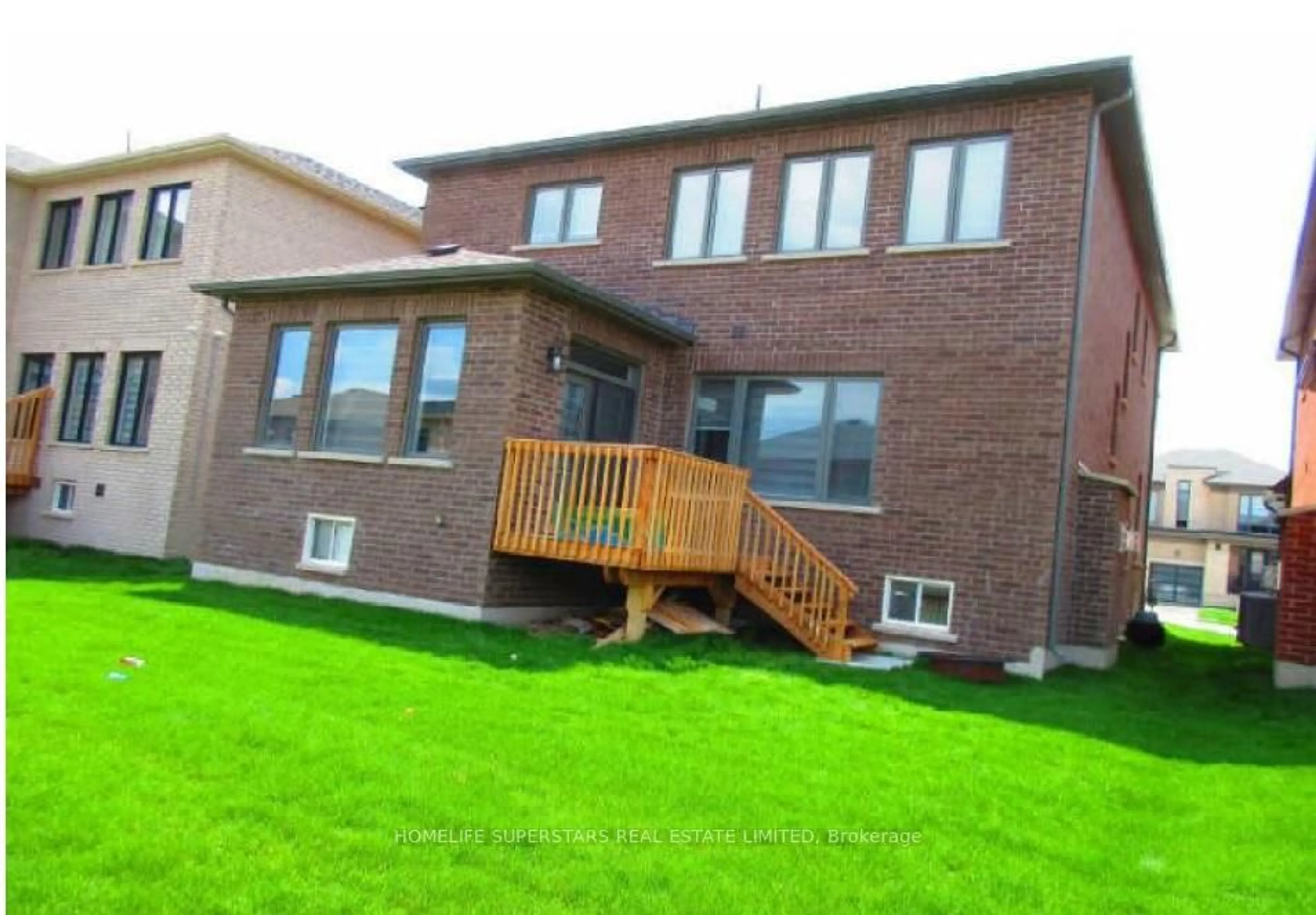 Home with brick exterior material, building for 795 Queenston Blvd, Woodstock Ontario N4T 0N1