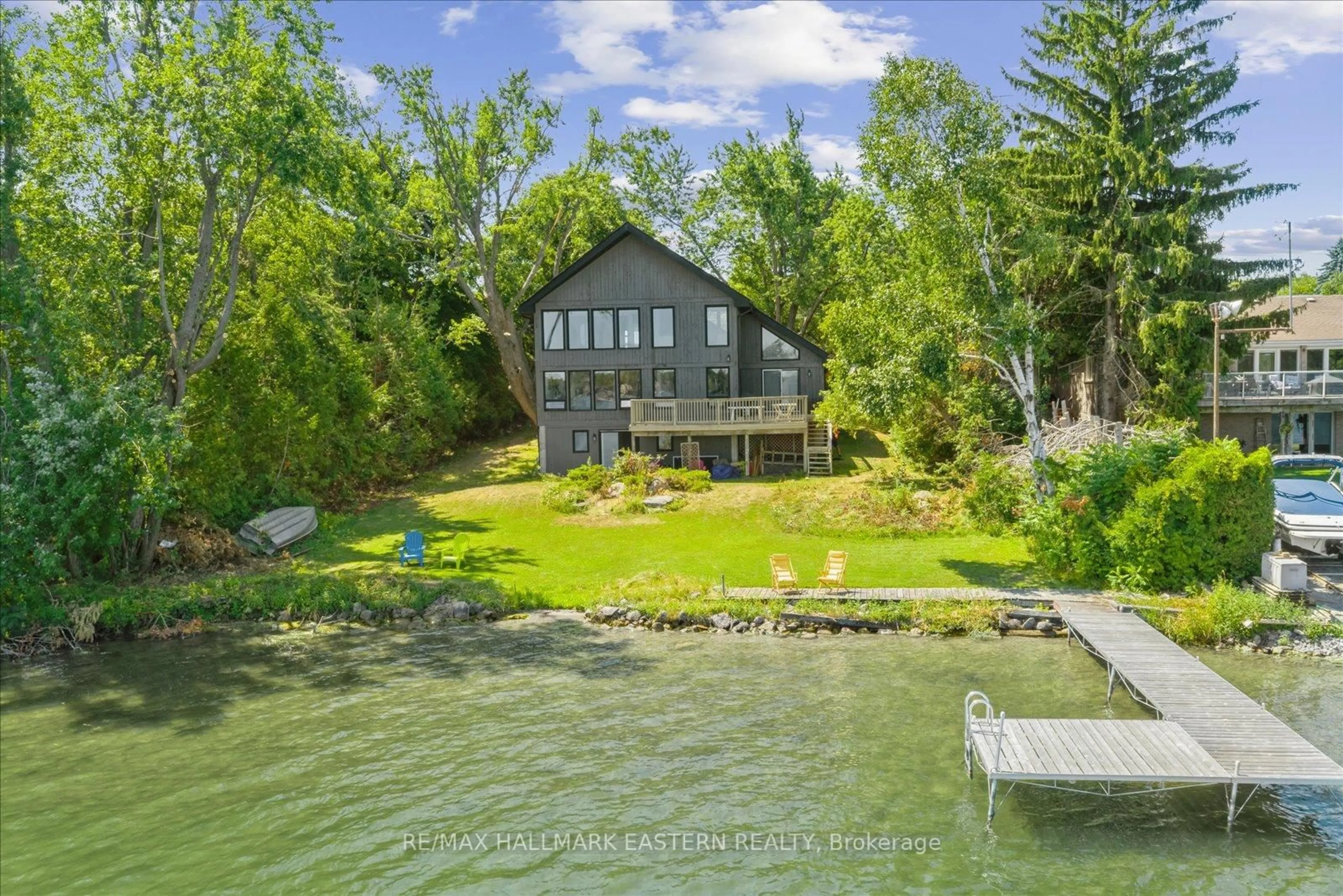 A pic from outside/outdoor area/front of a property/back of a property/a pic from drone, water/lake/river/ocean view for 865 Chemongview Dr, Selwyn Ontario K0M 1T0