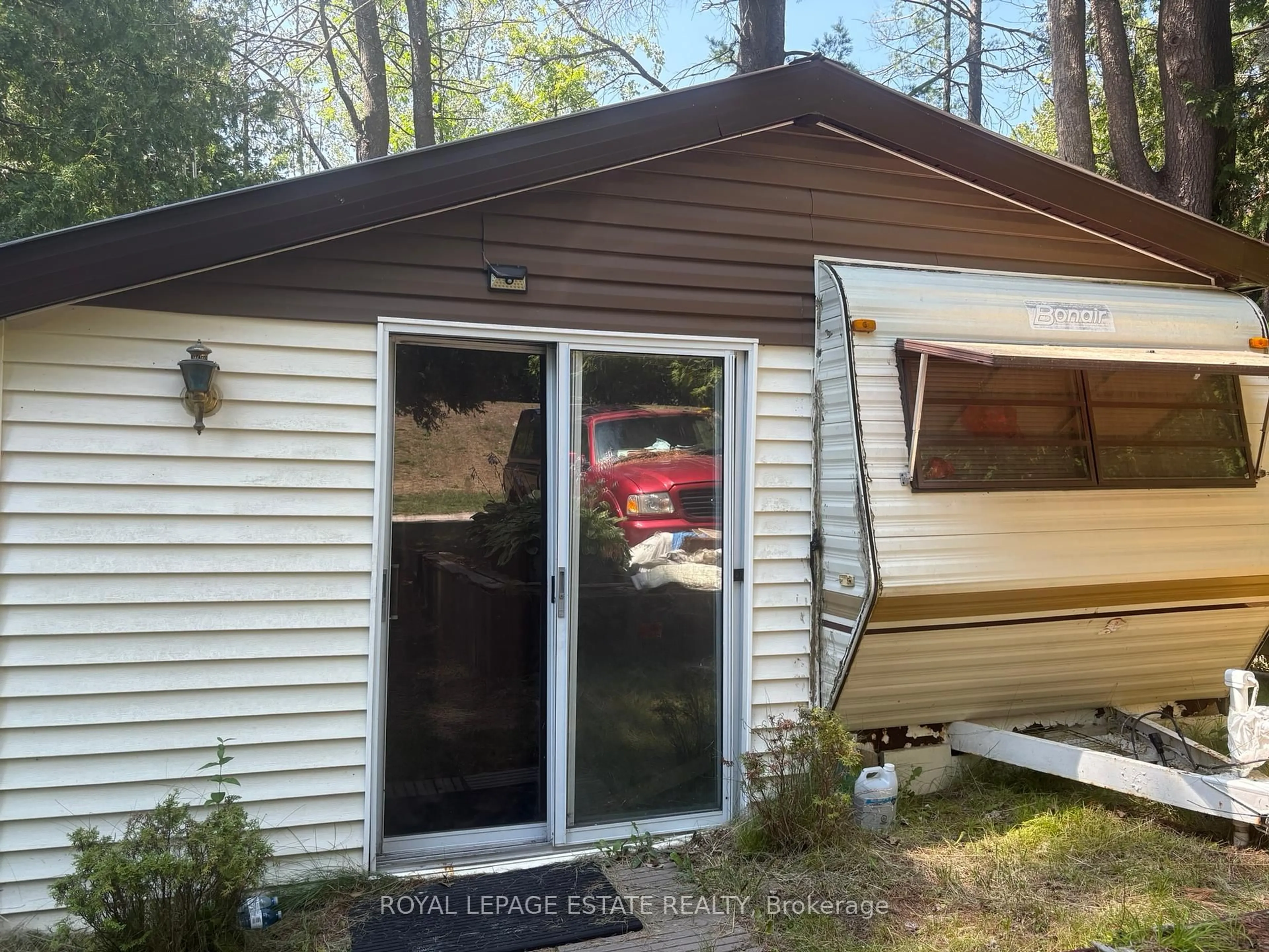 Home with vinyl exterior material, street for 38 Pinnacle Hill Rd, Alnwick/Haldimand Ontario K0K 1M0
