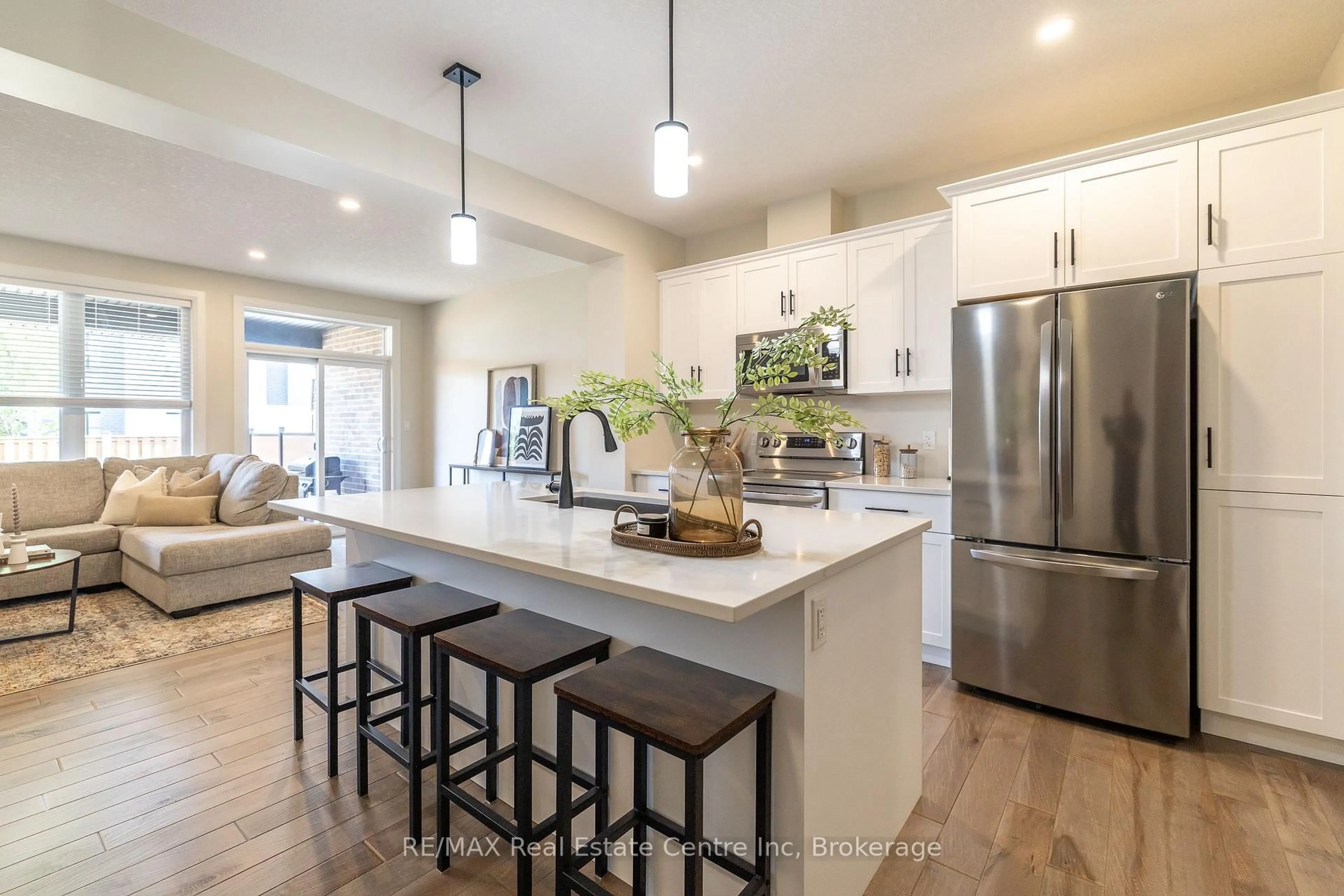 Open concept kitchen, unknown for 69 Rea Dr, Centre Wellington Ontario N1M 0H5