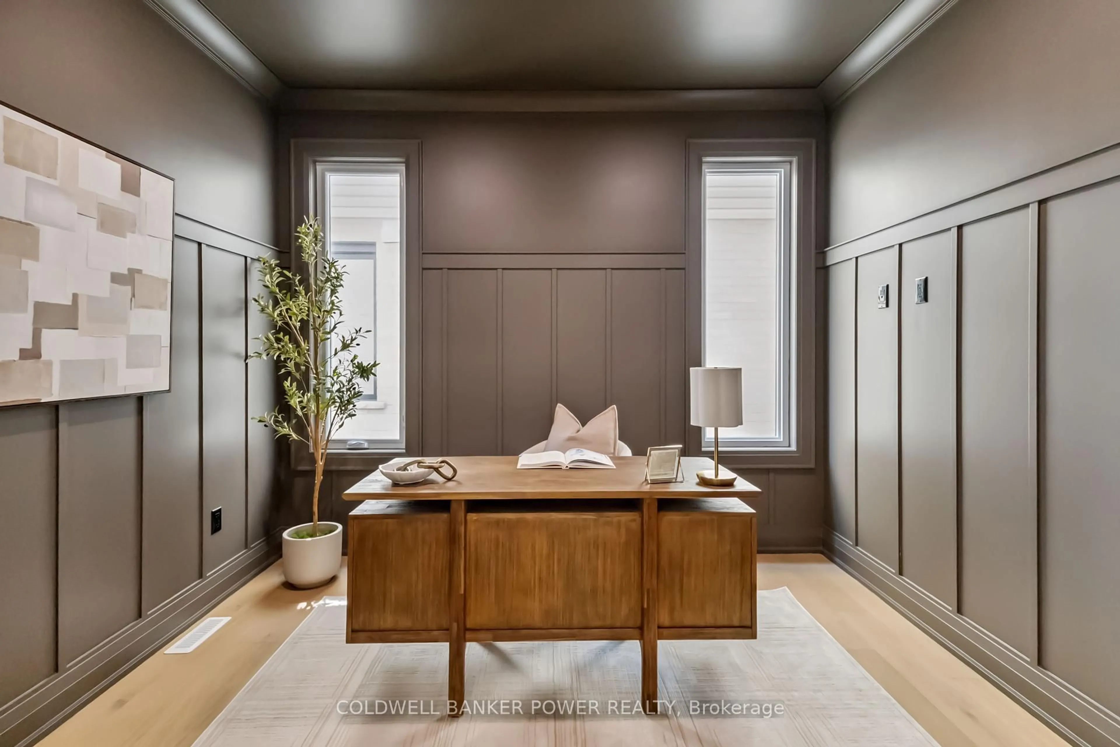 Indoor entryway for 3147 Gillespie Tr, London South Ontario N6P 0H3