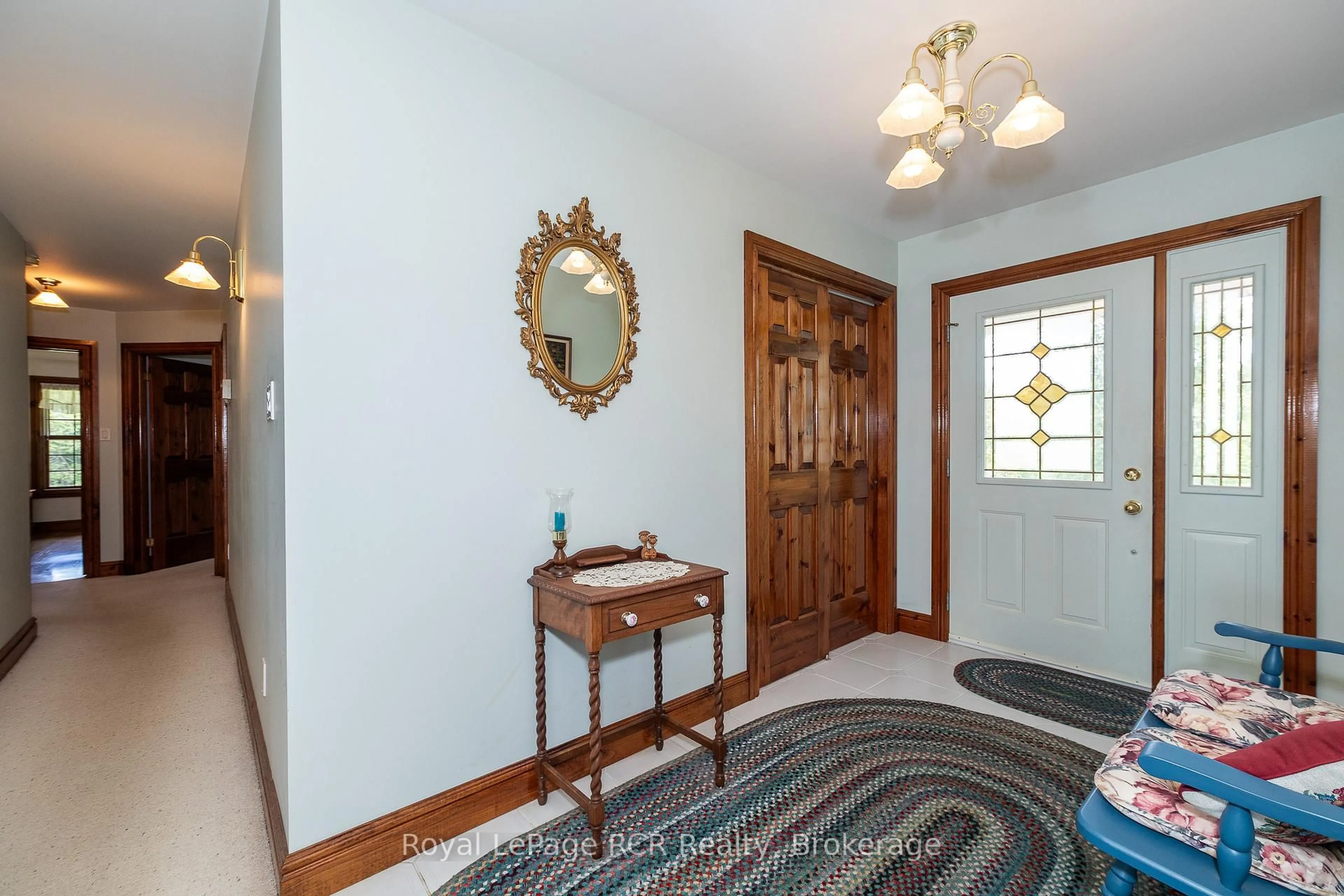 Indoor entryway for 380423 Grey Road 32, Grey Highlands Ontario N0C 1E0
