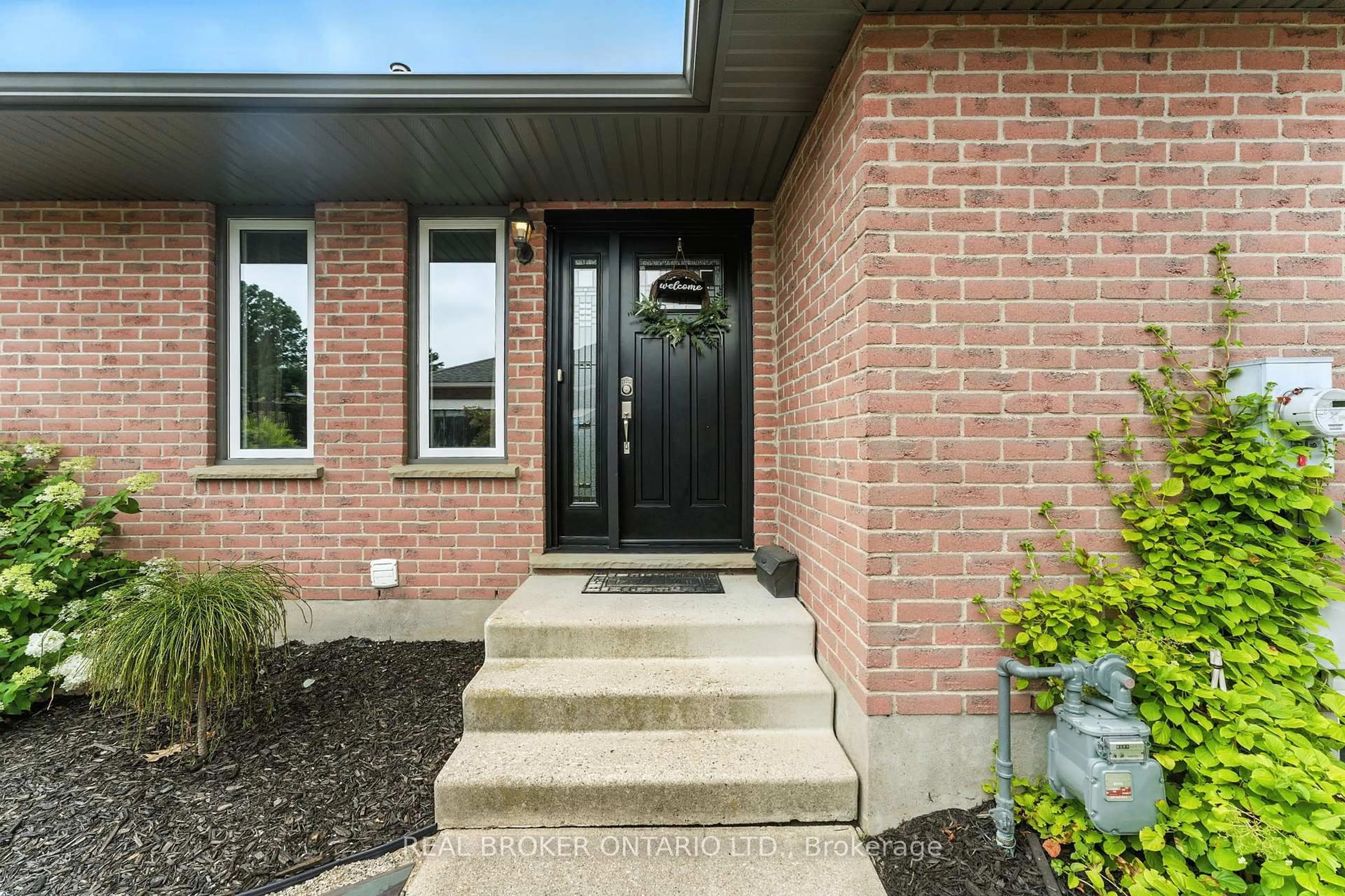 Home with brick exterior material, street for 153 Fath Ave, Aylmer Ontario N5H 3E2