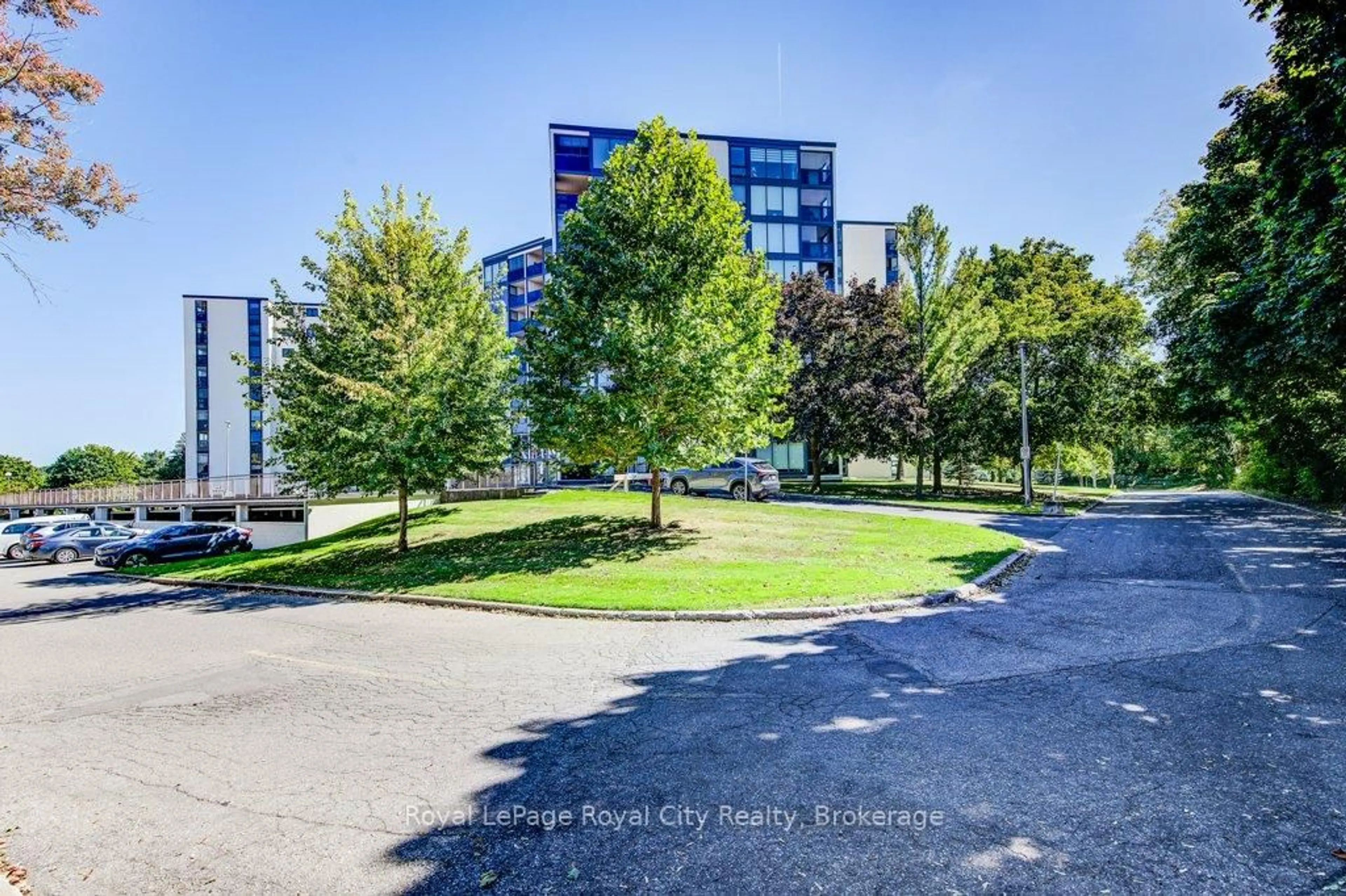 A pic from outside/outdoor area/front of a property/back of a property/a pic from drone, unknown for 19 Woodlawn Rd #602, Guelph Ontario N1H 7B1