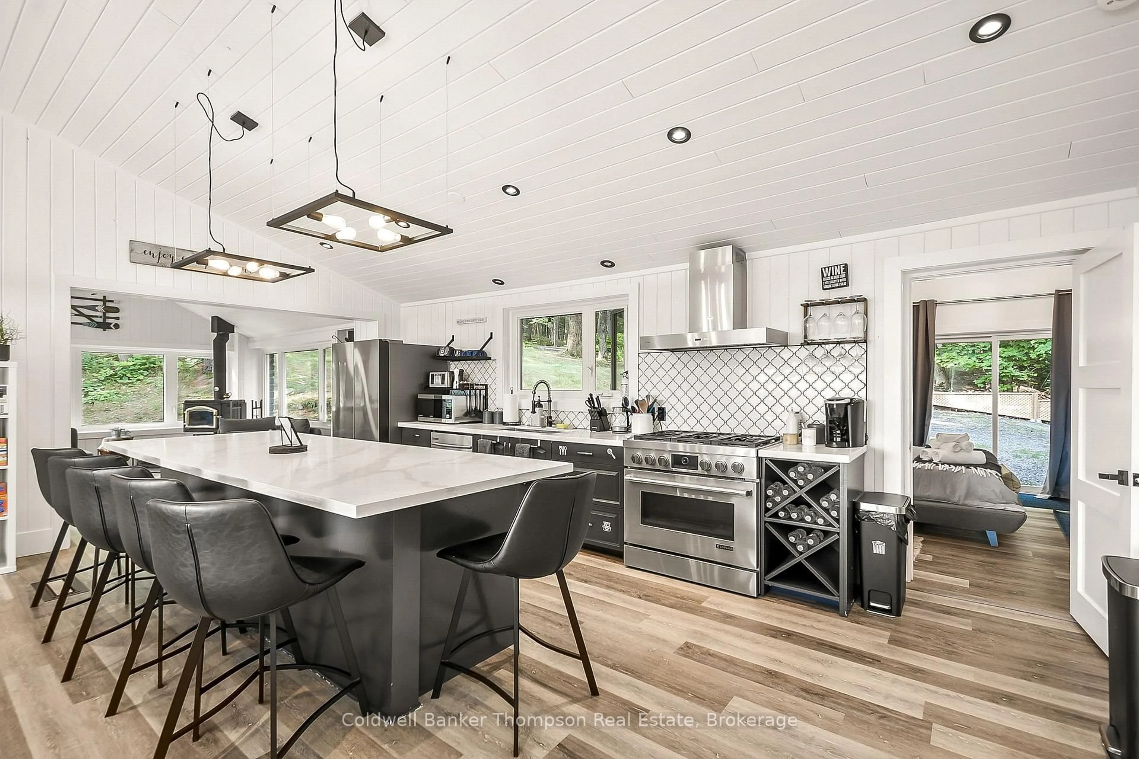 Open concept kitchen, ceramic/tile floor for 179 Hoths Lane, Huntsville Ontario P0B 1L0
