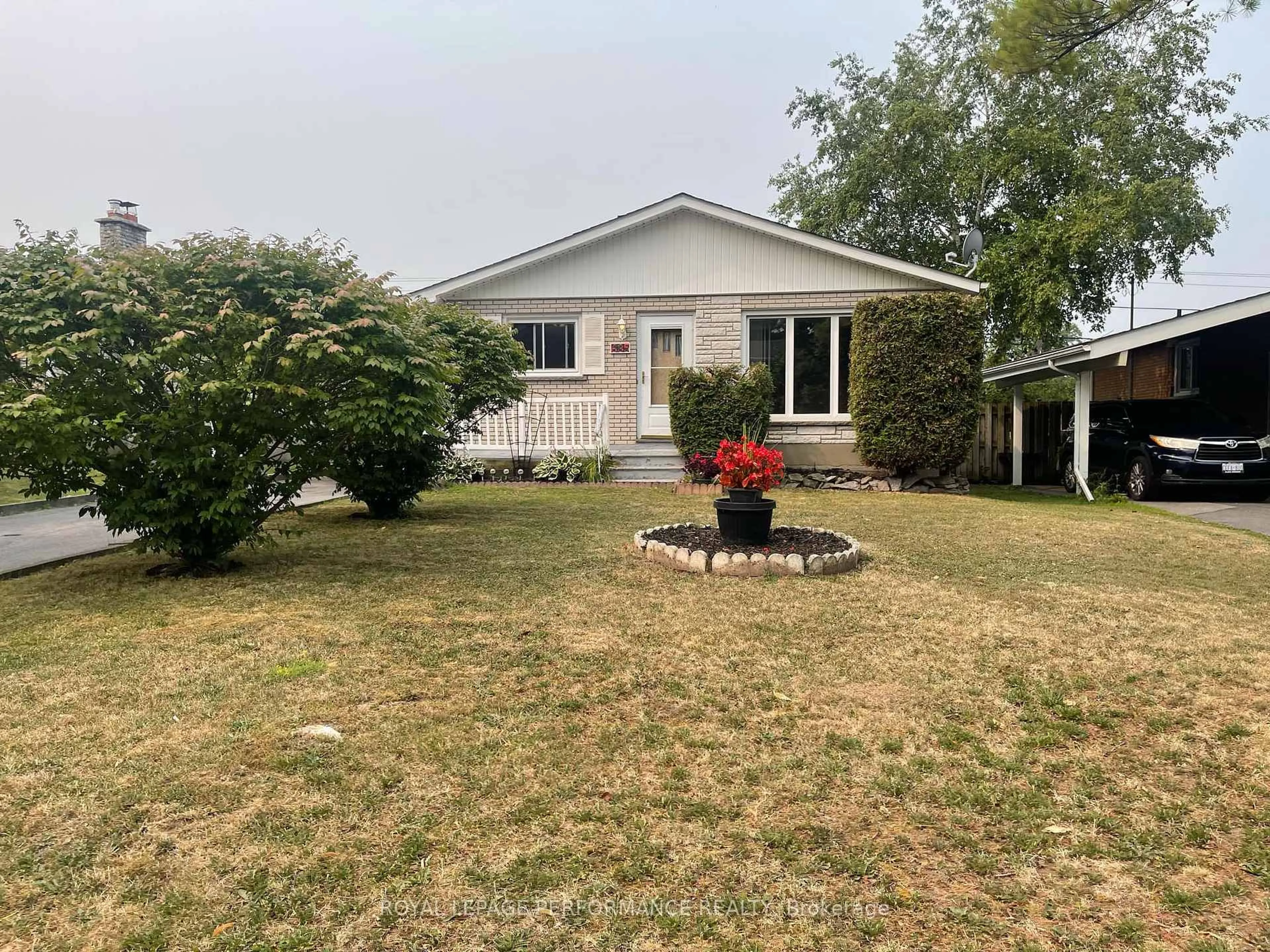 Unknown for 635 Hamilton Cres, Cornwall Ontario K6H 5N5