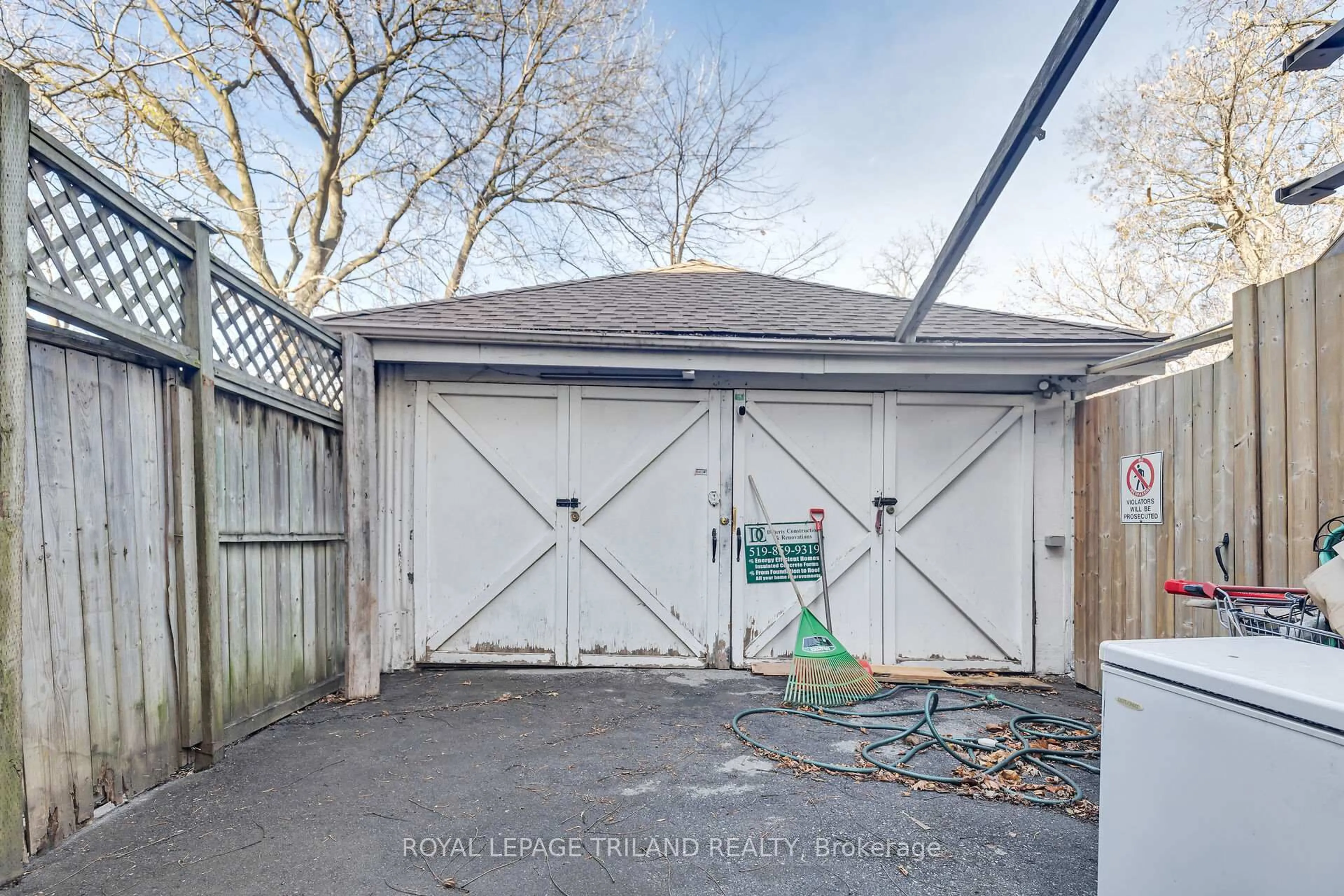 Shed for 8 Bruce St, London South Ontario N6C 1G4