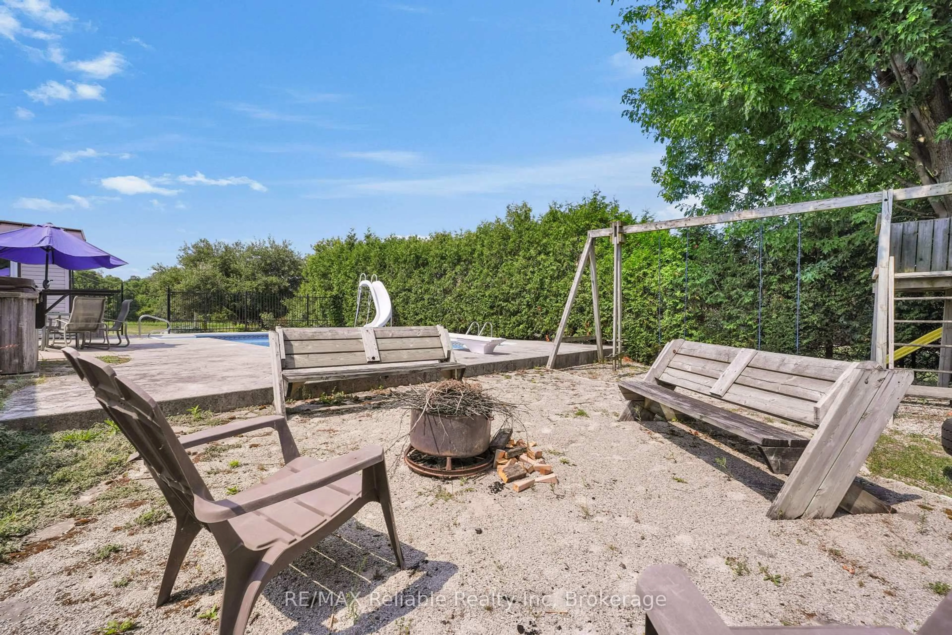Patio, water/lake/river/ocean view for 43 Second St, Huron East Ontario N0K 1G0