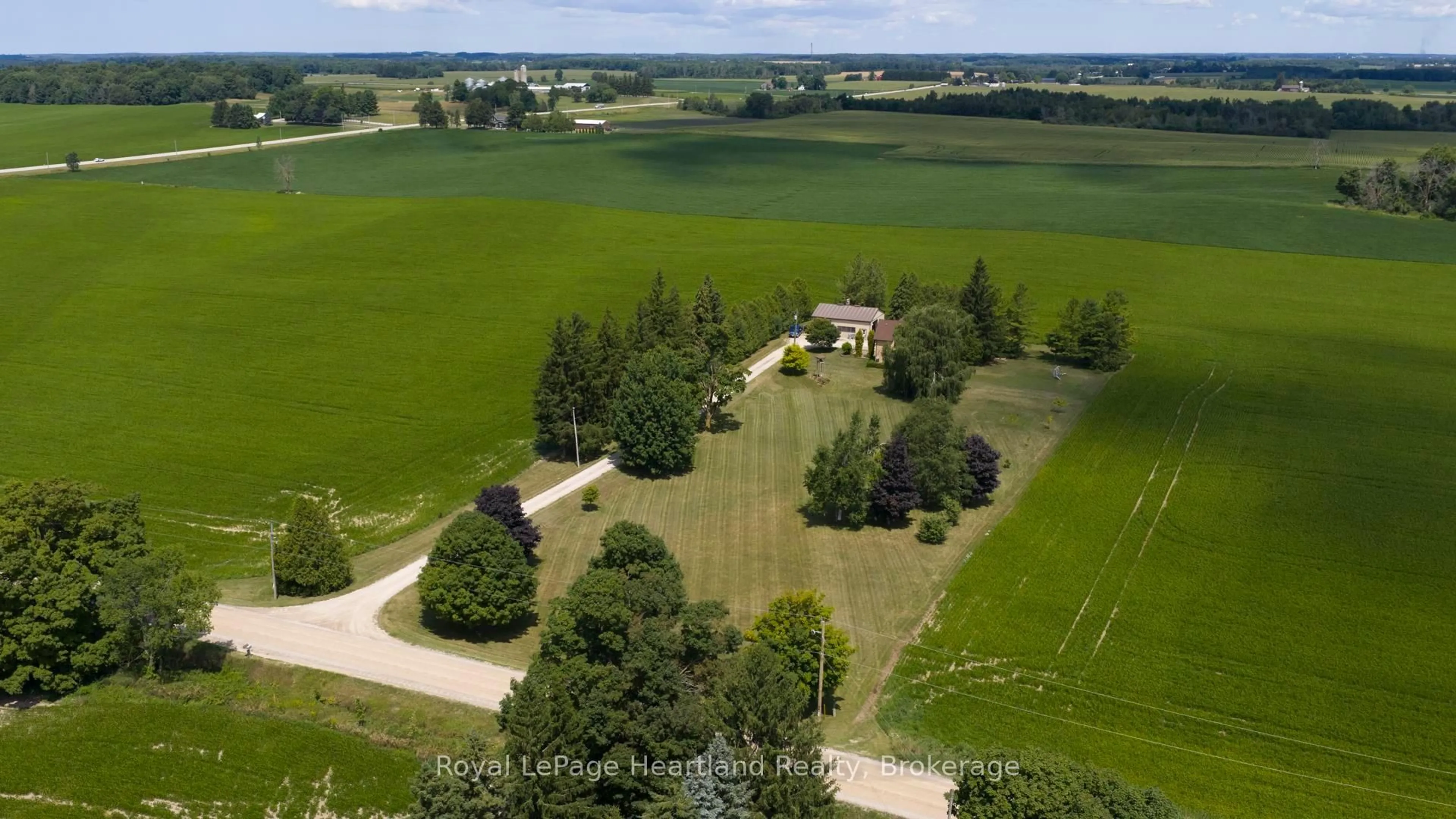 A pic from outside/outdoor area/front of a property/back of a property/a pic from drone, unknown for 40158 Cranbrook Rd, Morris Turnberry Ontario N0G 1H0