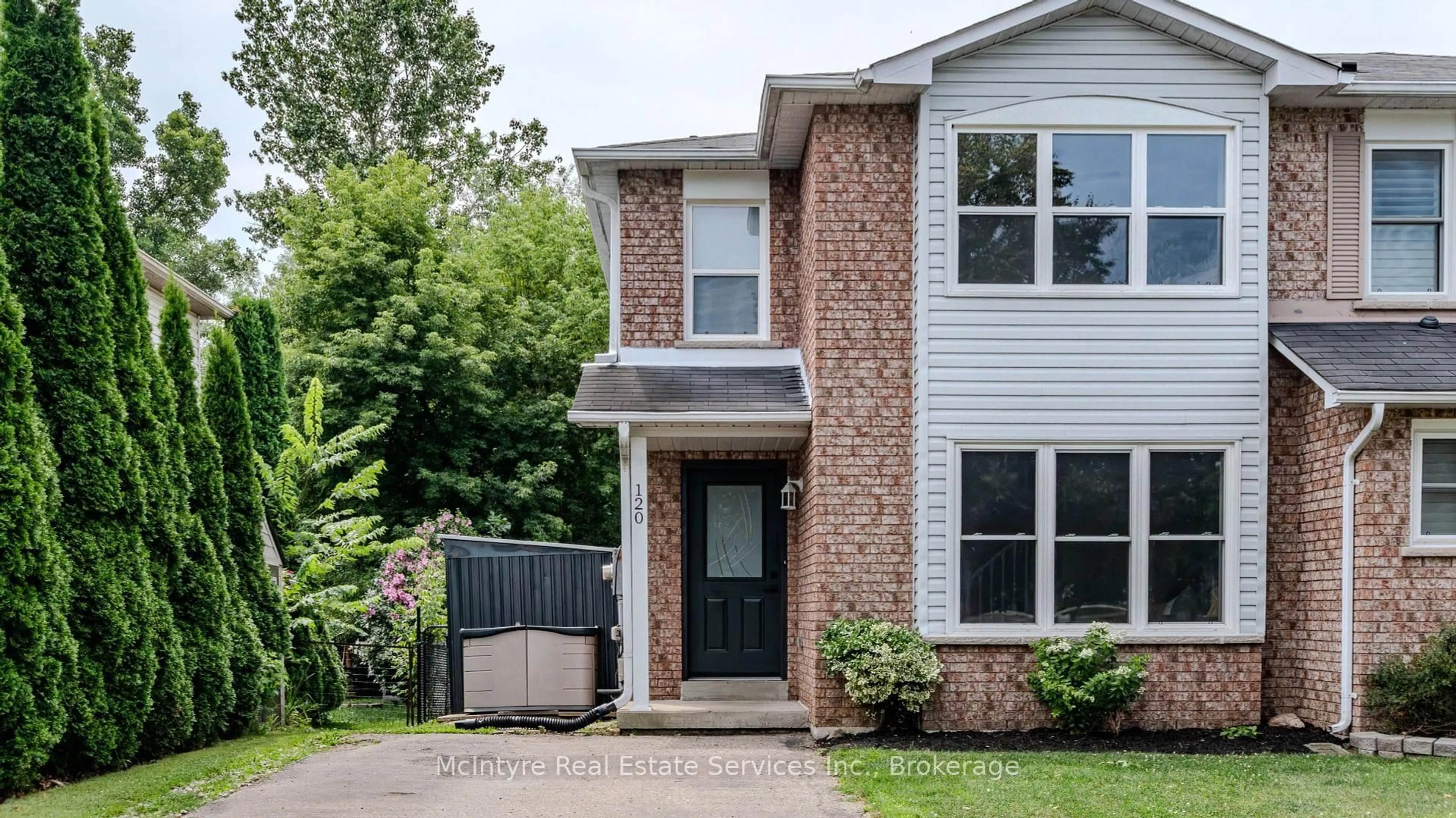 Home with brick exterior material, street for 120 Nith River Way, North Dumfries Ontario N0B 1E0