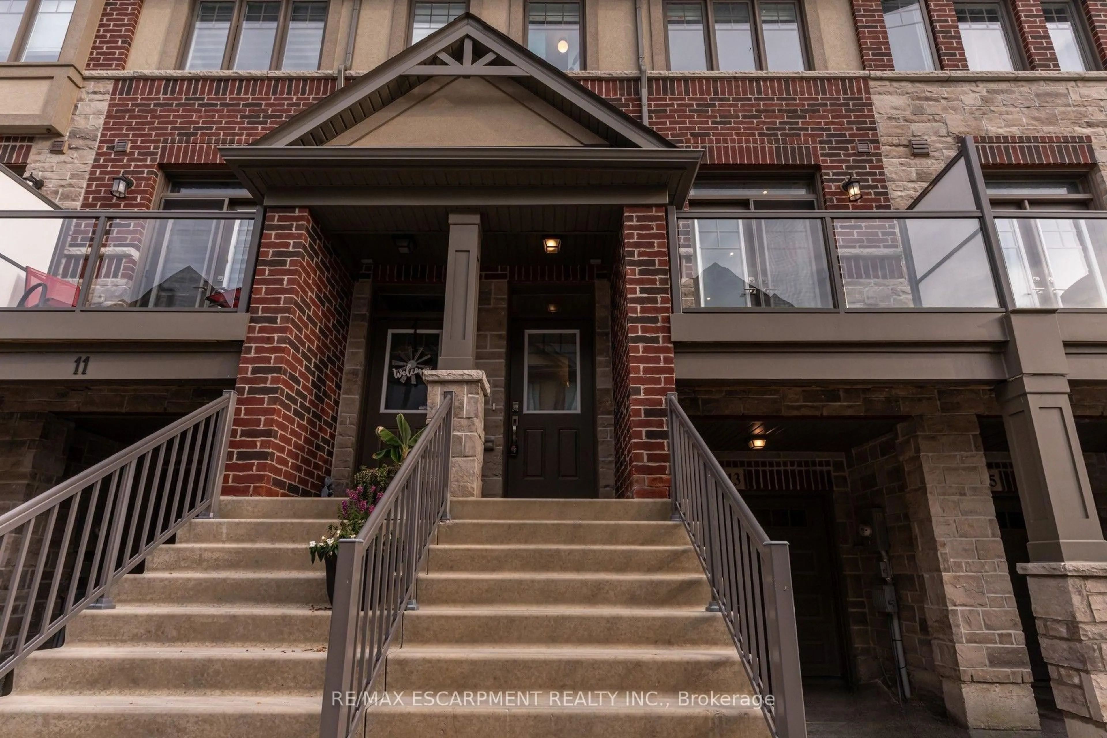 Unknown for 13 Pringle Lane, Hamilton Ontario L9G 0H2