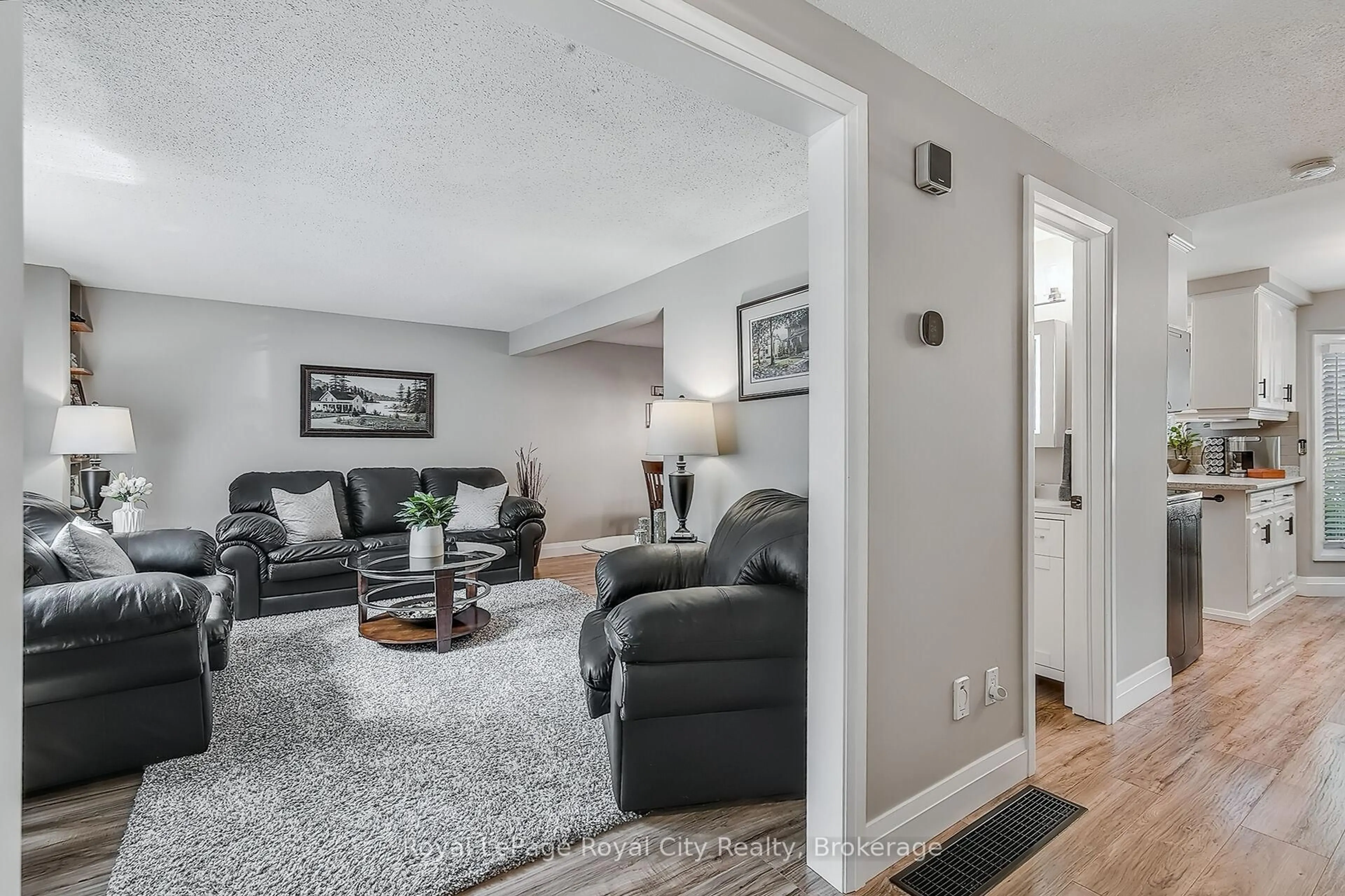 Living room with furniture, unknown for 30 Springdale Blvd, Guelph Ontario N1H 6X5