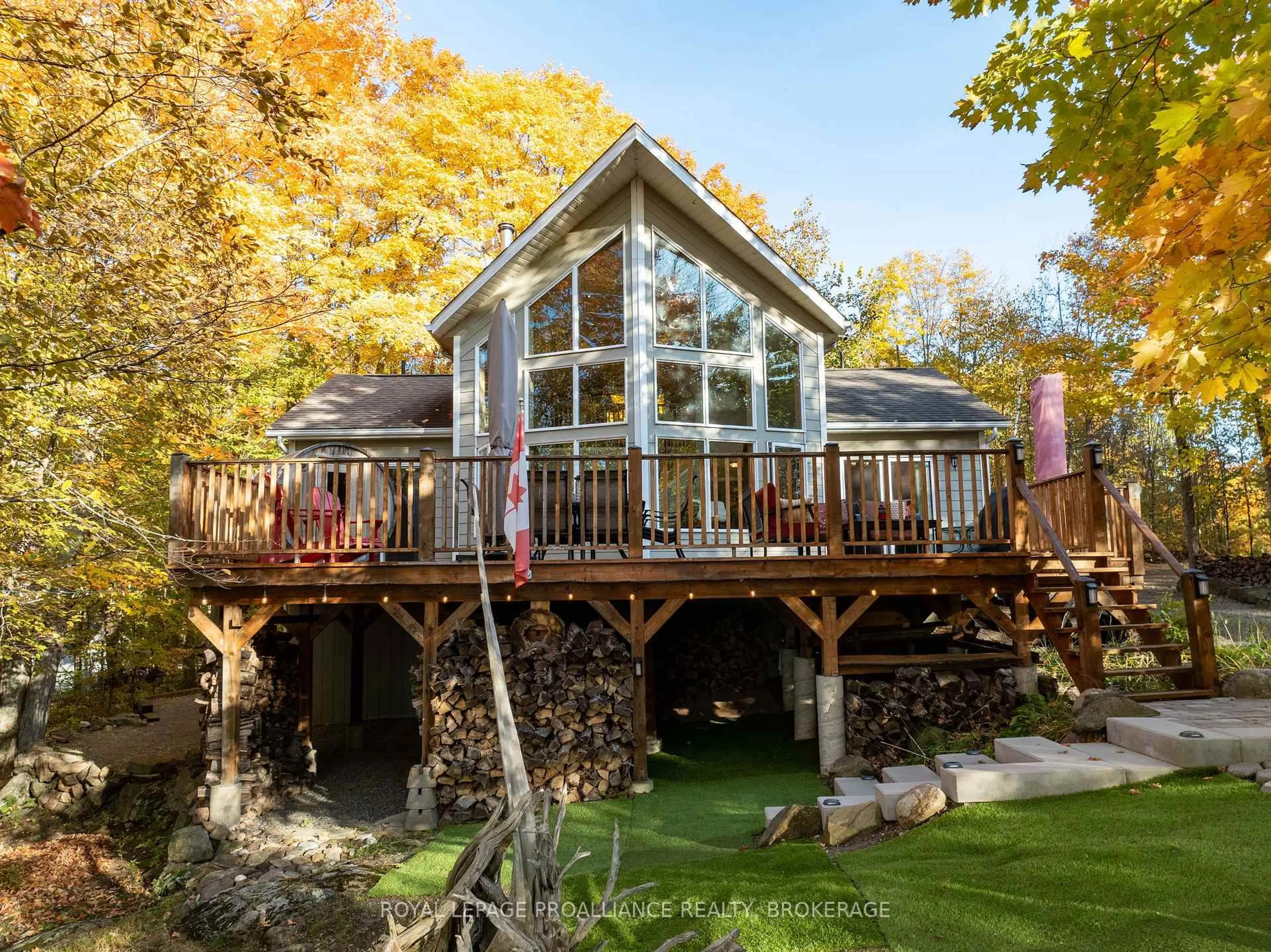 Home with vinyl exterior material, water/lake/river/ocean view for 224 Island Drive Lane, Maberly Ontario K0H 2B0