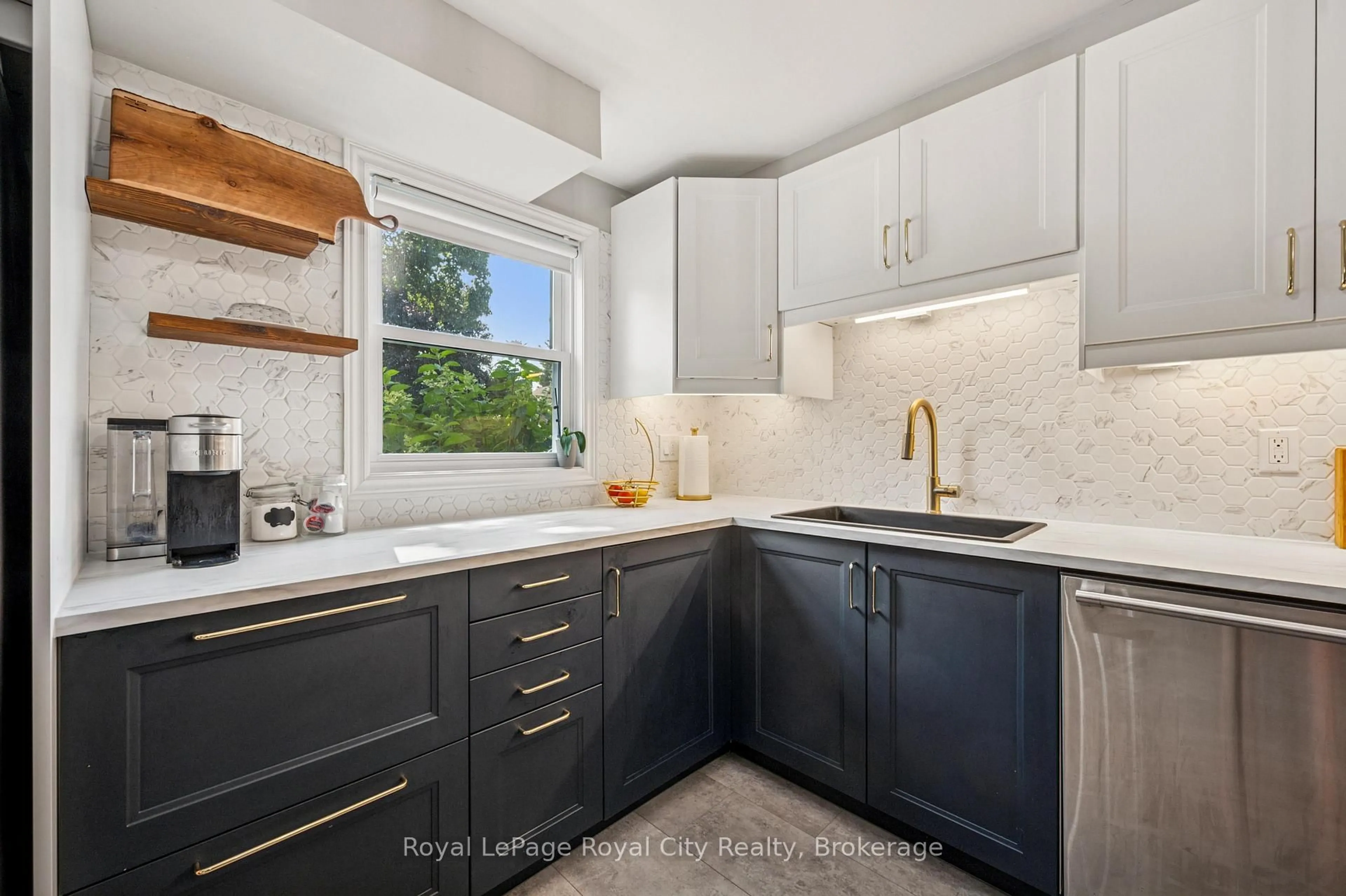 Contemporary kitchen, ceramic/tile floor for 1 Koch Dr, Guelph Ontario N1G 4G3