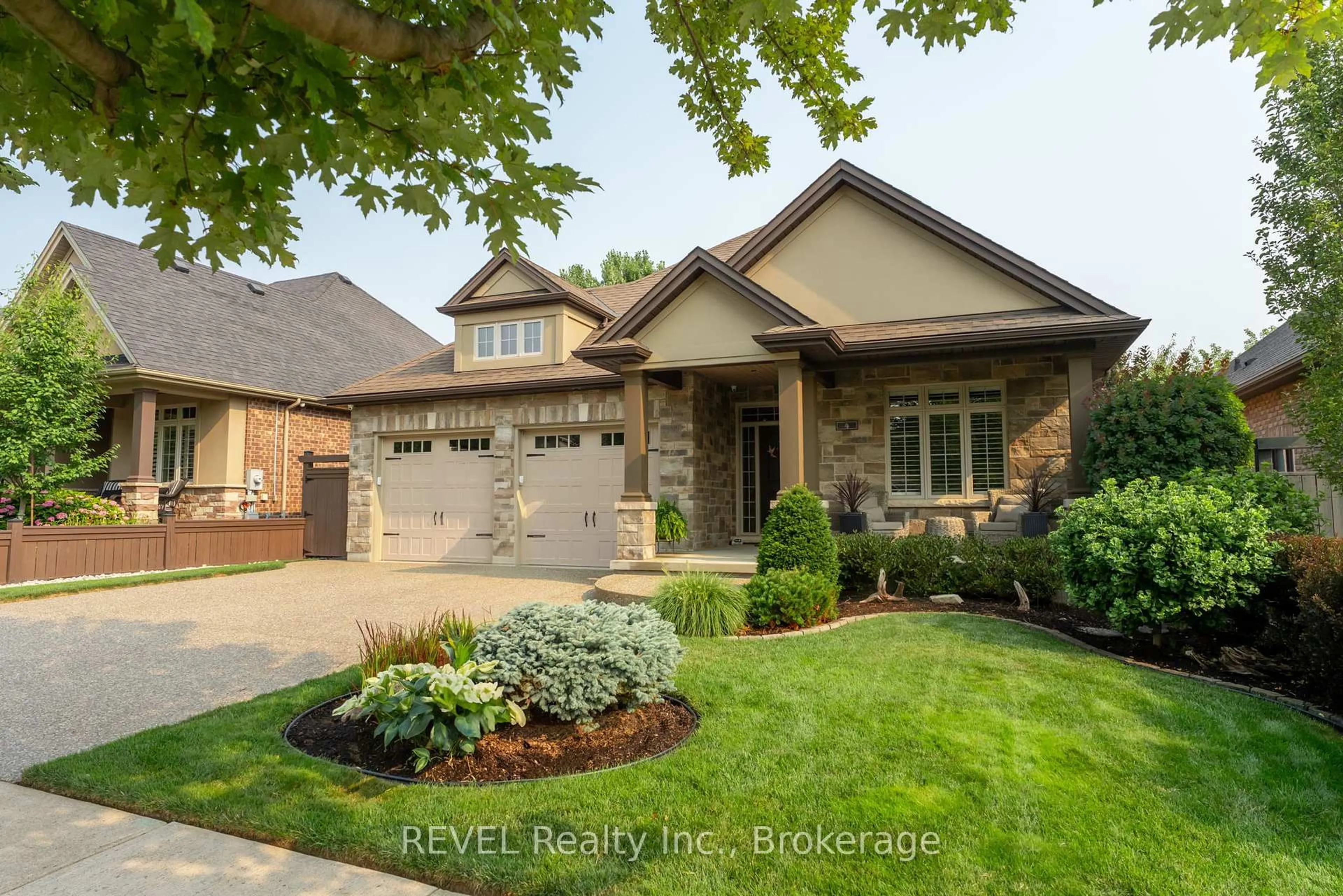 Home with brick exterior material, street for 4 TULIP TREE Rd, Niagara-on-the-Lake Ontario L0S 1J0