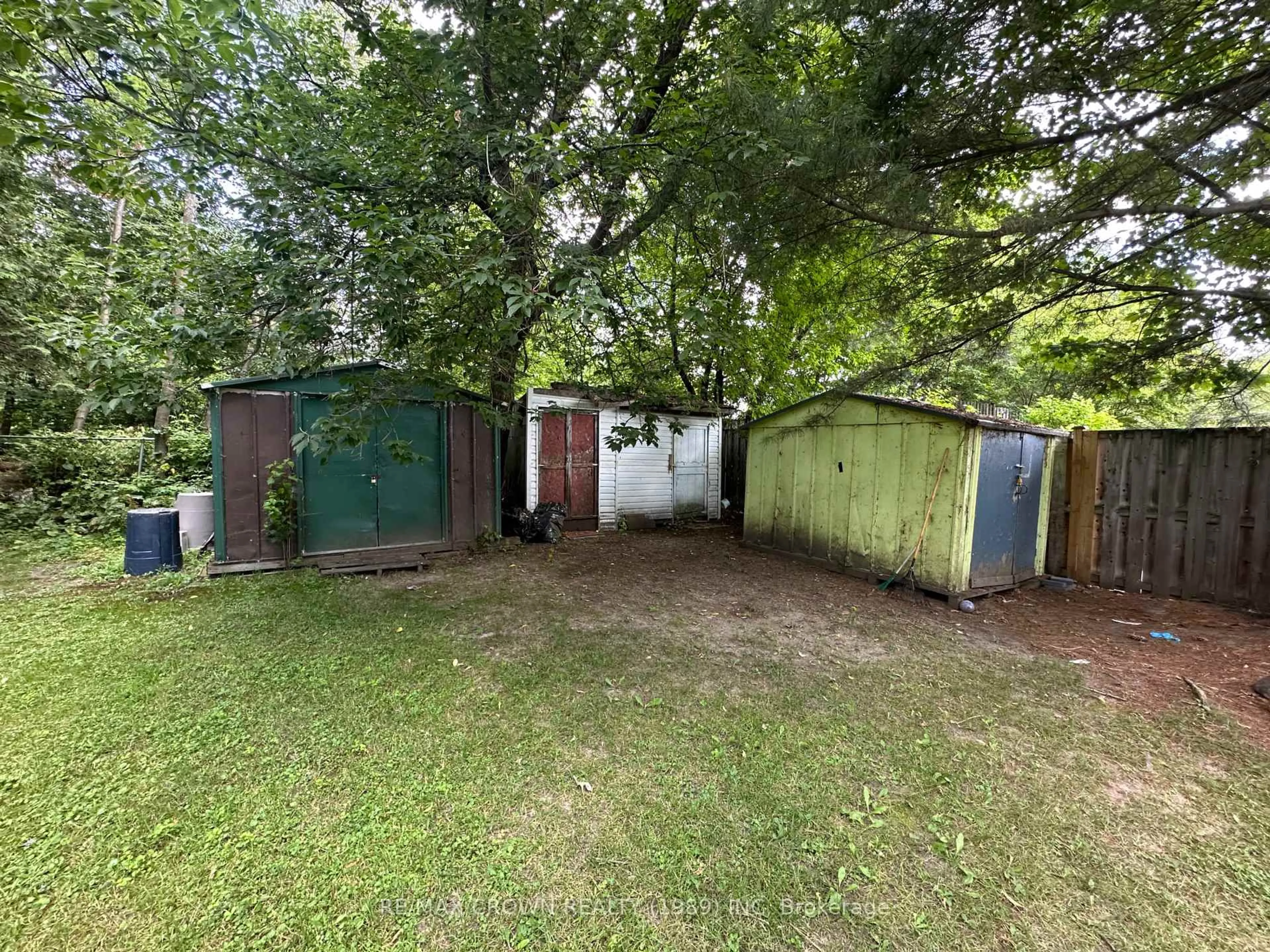 Shed for 1370 Gorman St, North Bay Ontario P1B 2Y4