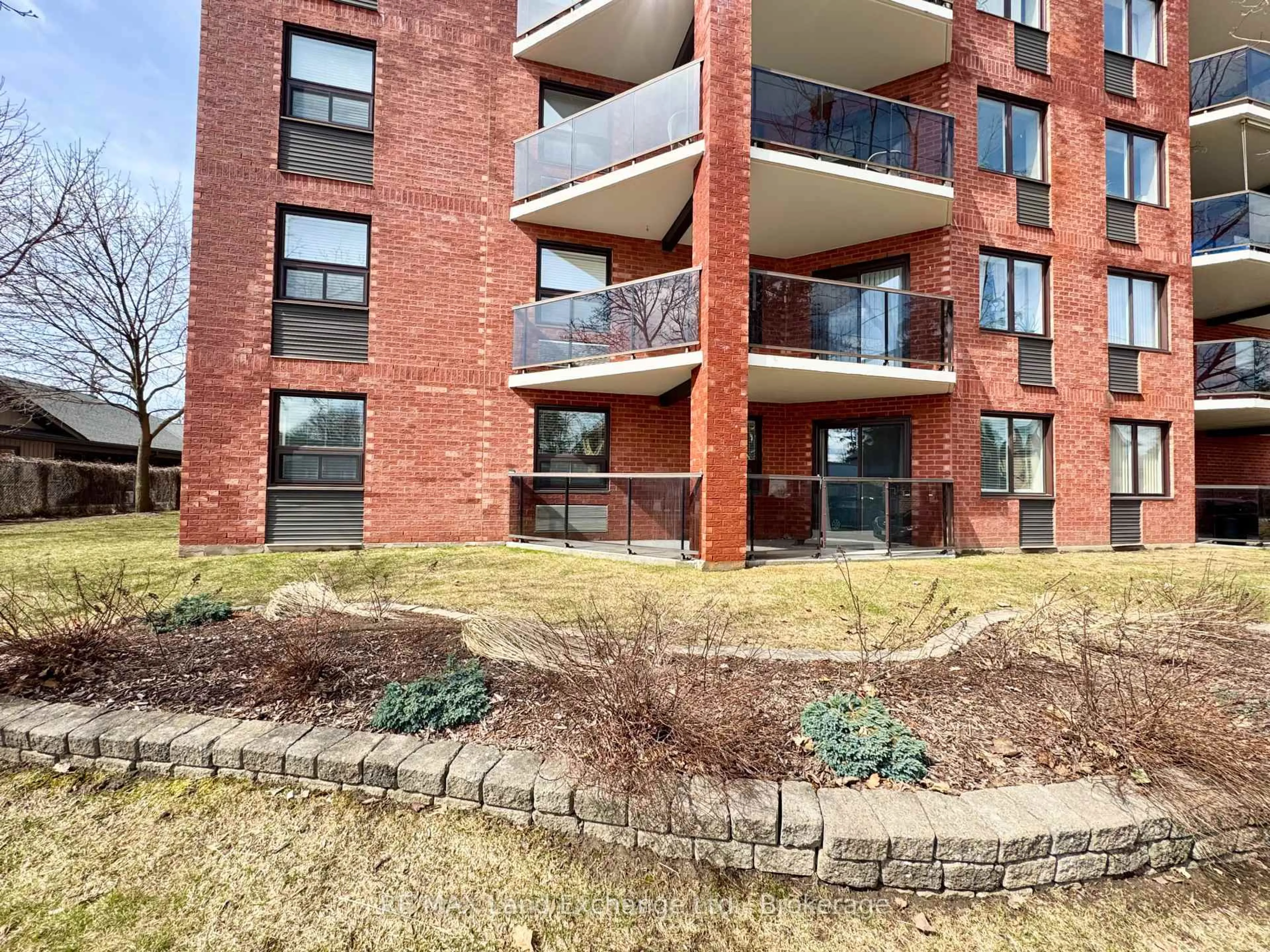 A pic from outside/outdoor area/front of a property/back of a property/a pic from drone, unknown for 101-536 11th Ave #101, Hanover Ontario N4N 2S4