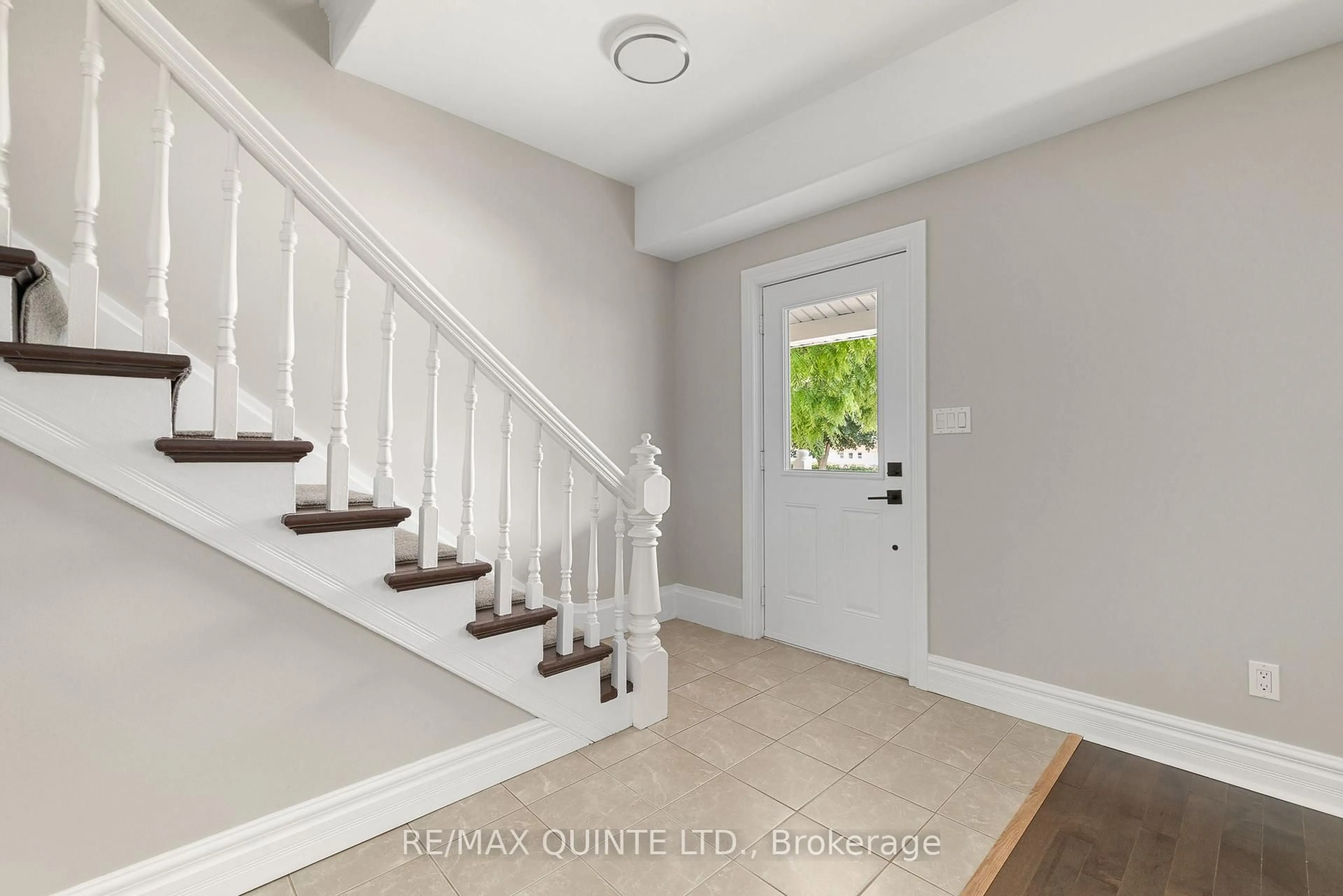 Indoor entryway for 14 Elm St, Prince Edward County Ontario K0K 2T0