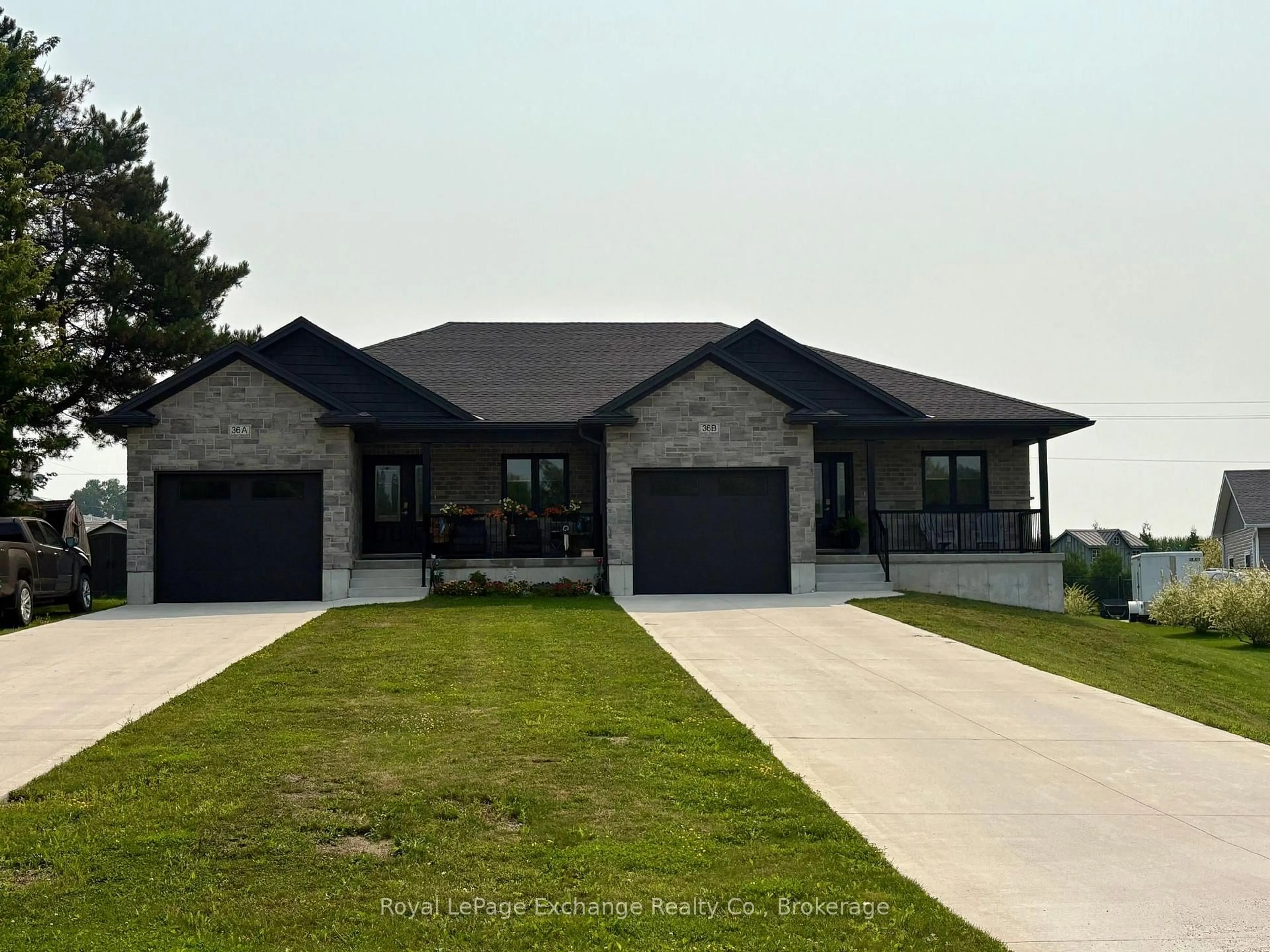 Home with brick exterior material, unknown for 36 Jordan Cres, North Huron Ontario N0G 1E0