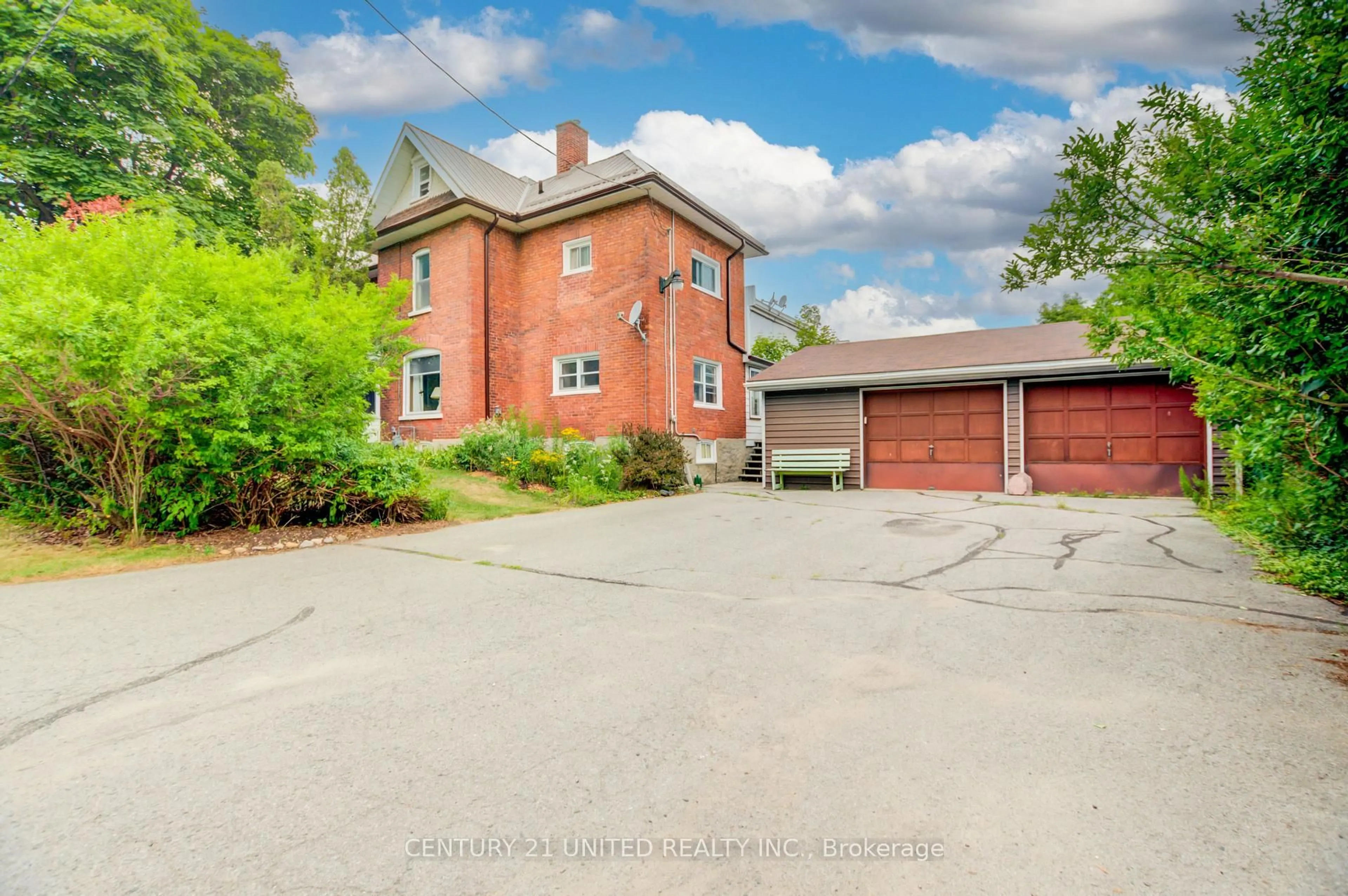 A pic from outside/outdoor area/front of a property/back of a property/a pic from drone, street for 47 Pellissier St, Trent Hills Ontario K0L 1L0
