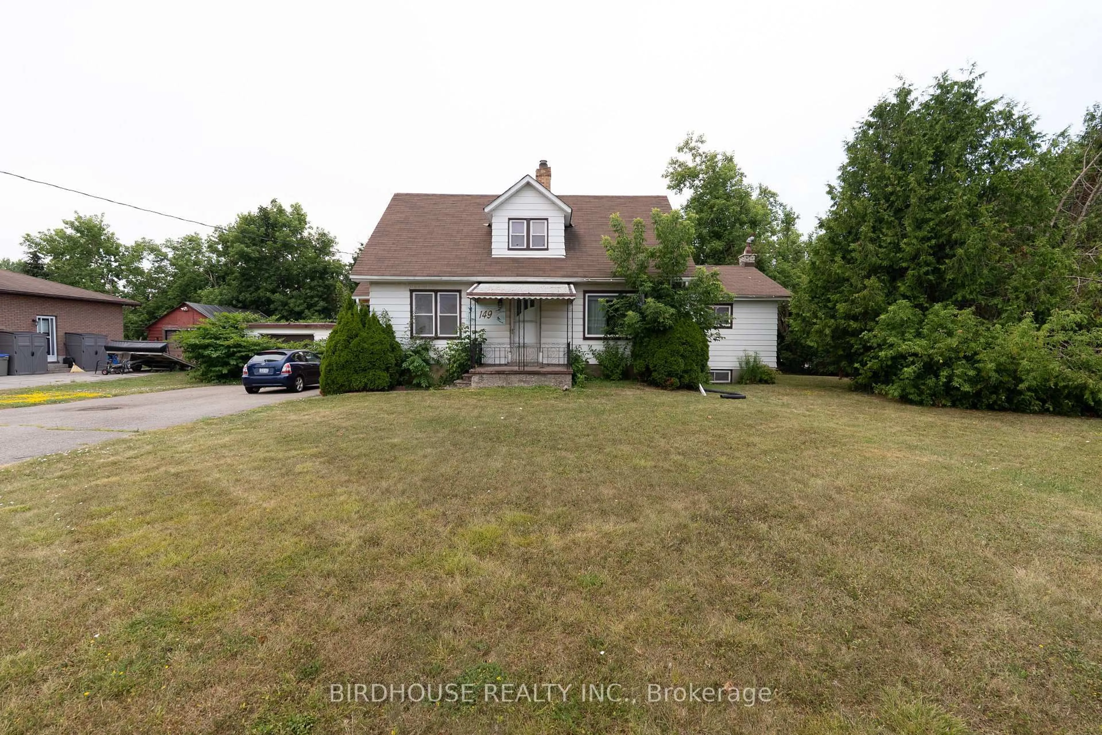 A pic from outside/outdoor area/front of a property/back of a property/a pic from drone, street for 149 Angeline St, Kawartha Lakes Ontario K9V 4M9