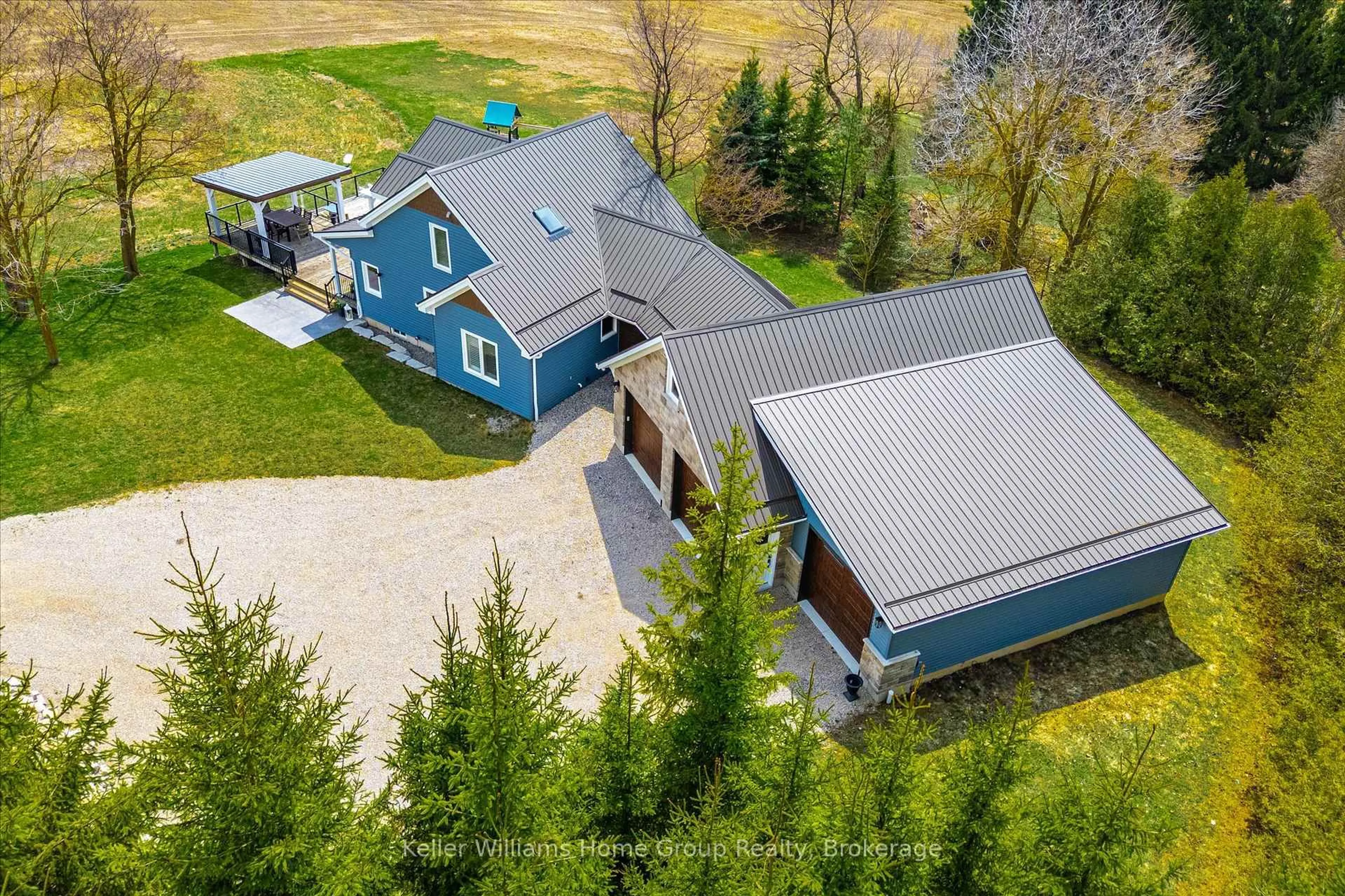 A pic from outside/outdoor area/front of a property/back of a property/a pic from drone, unknown for 8141 Side Road 20, Centre Wellington Ontario N1M 2W4