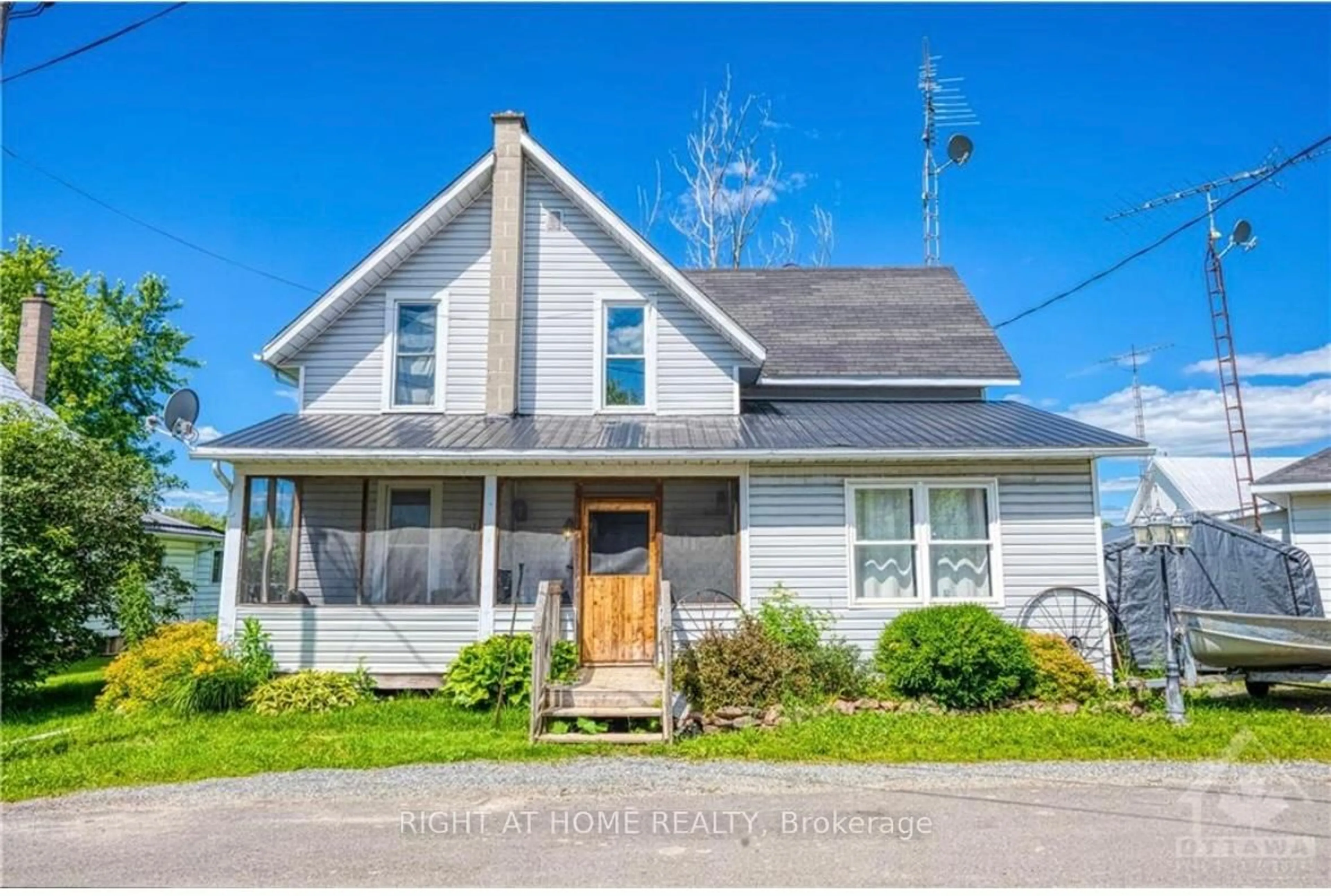 Home with vinyl exterior material, street for 12 Circle Dr, Rideau Lakes Ontario K0G 1E0