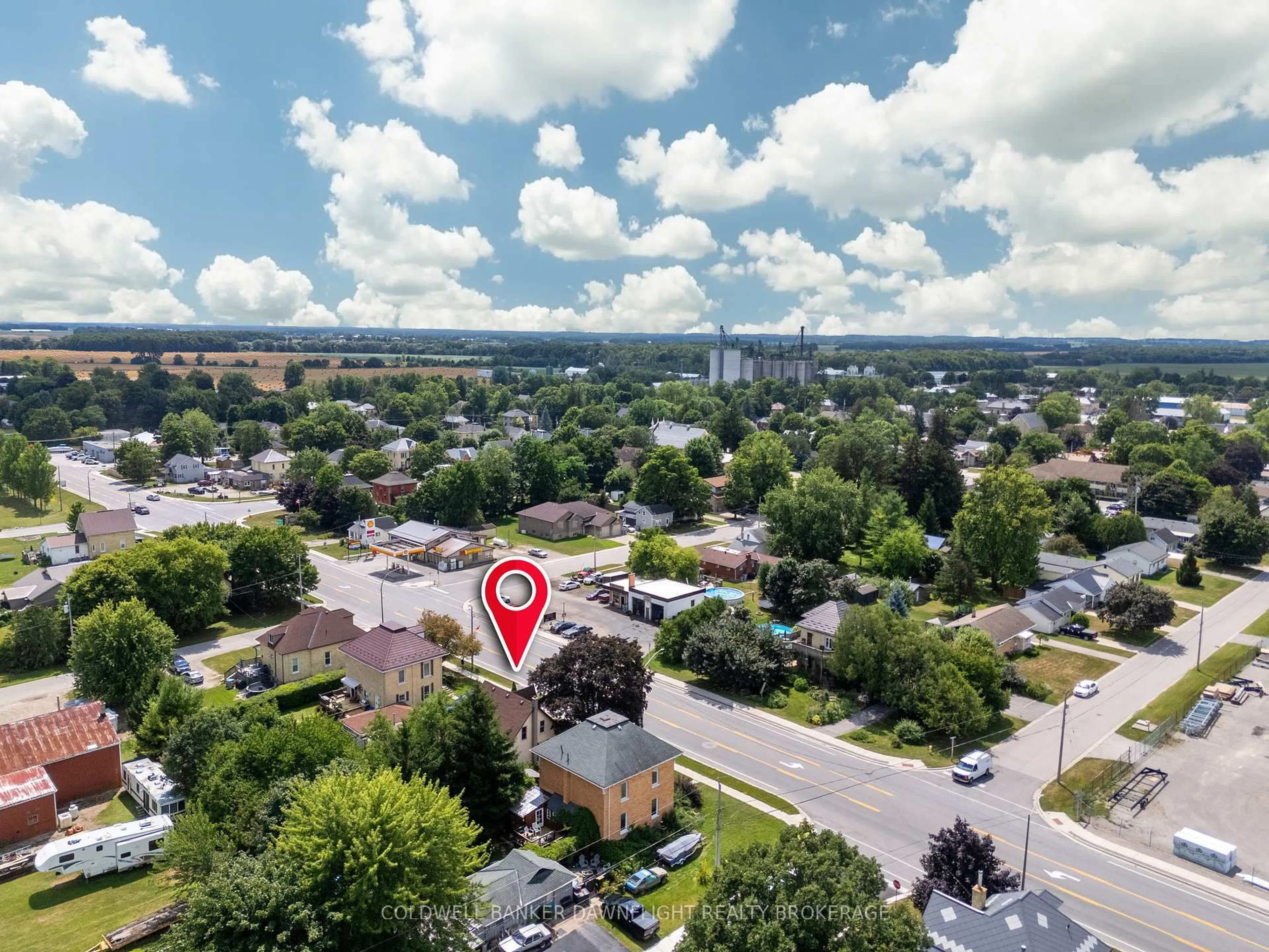 A pic from outside/outdoor area/front of a property/back of a property/a pic from drone, street for 71 London Rd, Bluewater Ontario N0M 1X0