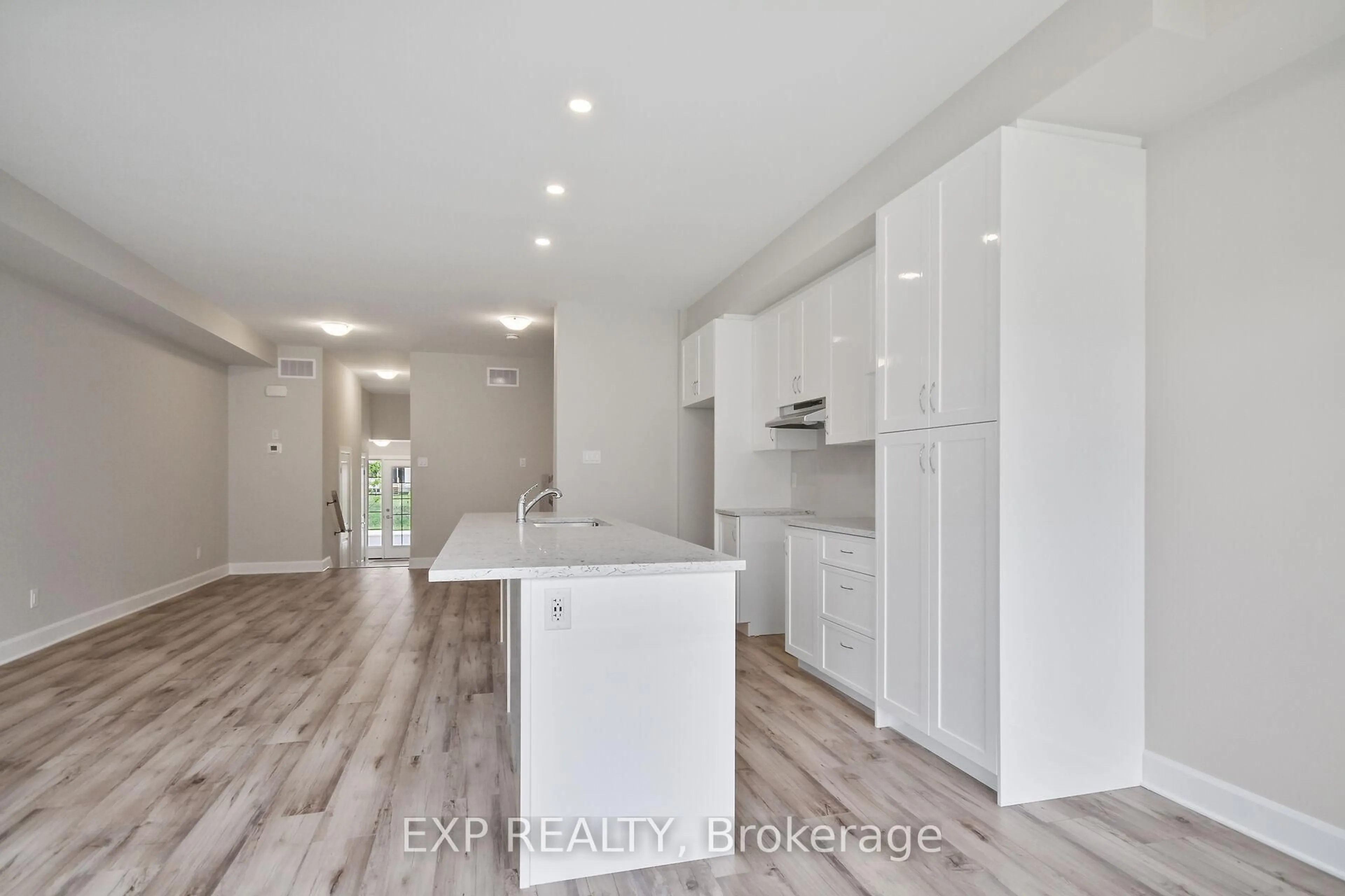 Open concept kitchen, wood/laminate floor for 21 CUMMINGS Ave, Carleton Place Ontario K7C 0C4