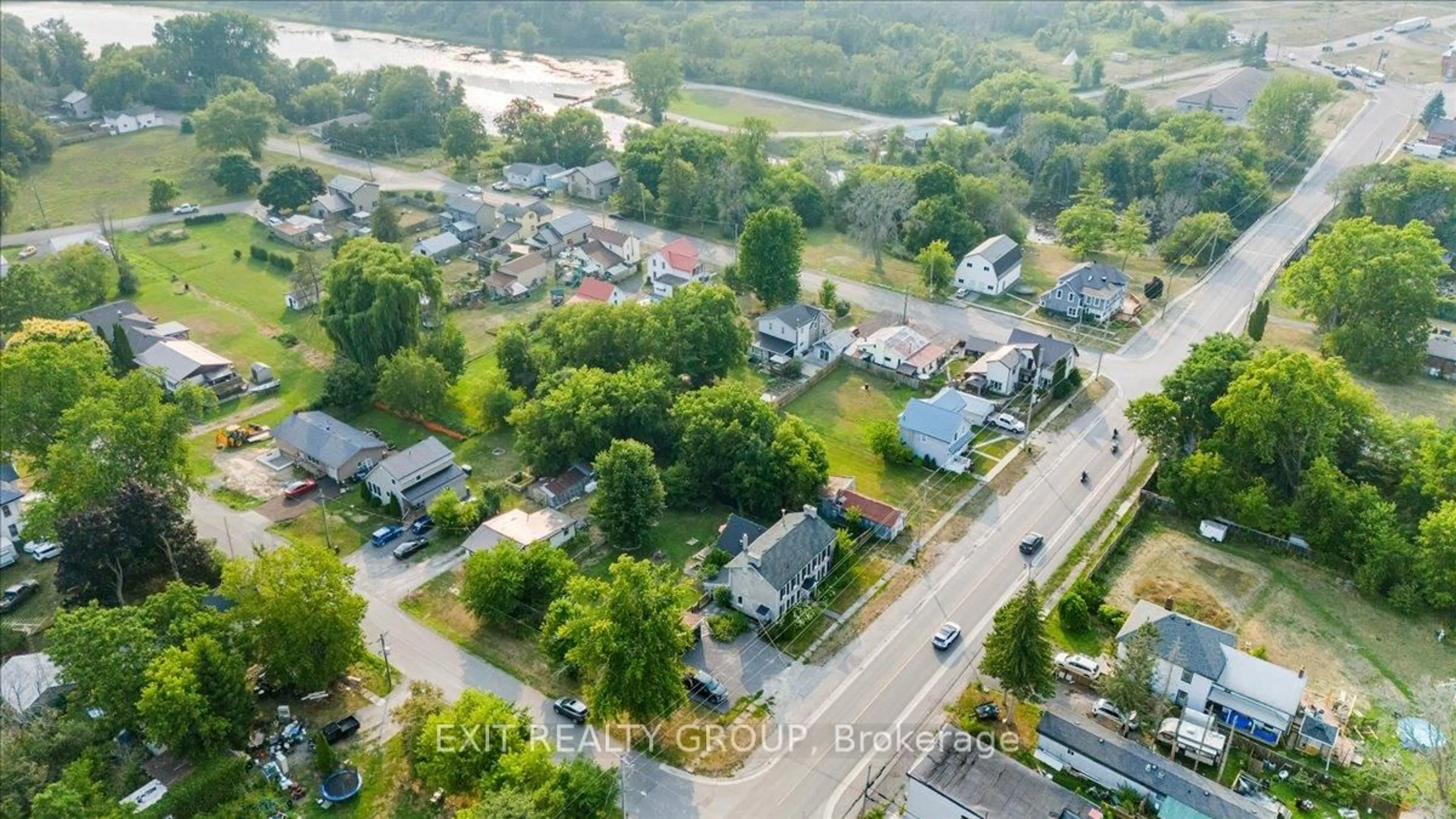 A pic from outside/outdoor area/front of a property/back of a property/a pic from drone, street for 70 York Rd, Shannonville Ontario K0K 3A0