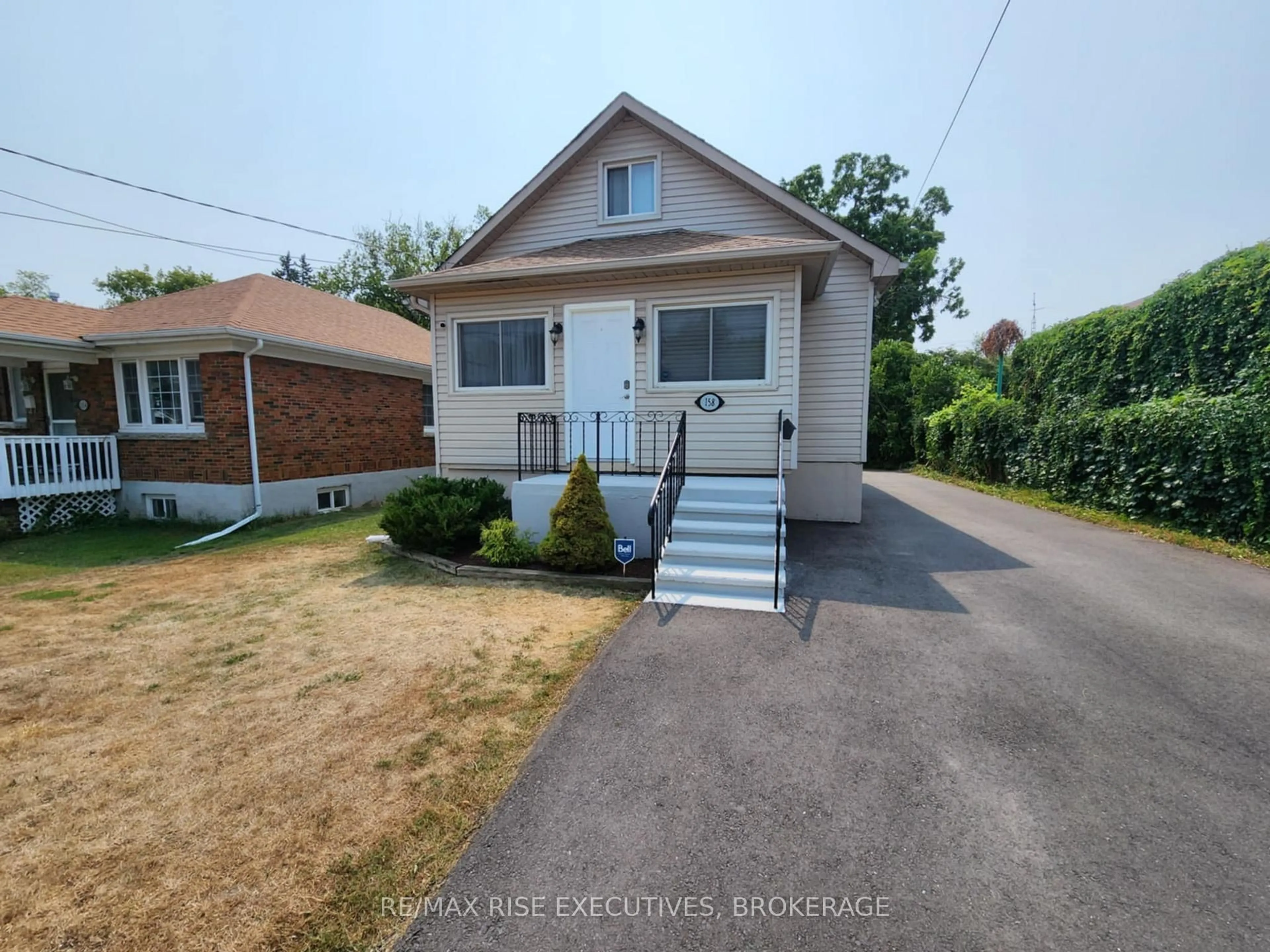 A pic from outside/outdoor area/front of a property/back of a property/a pic from drone, street for 158 Joseph St, Kingston Ontario K7K 2H7