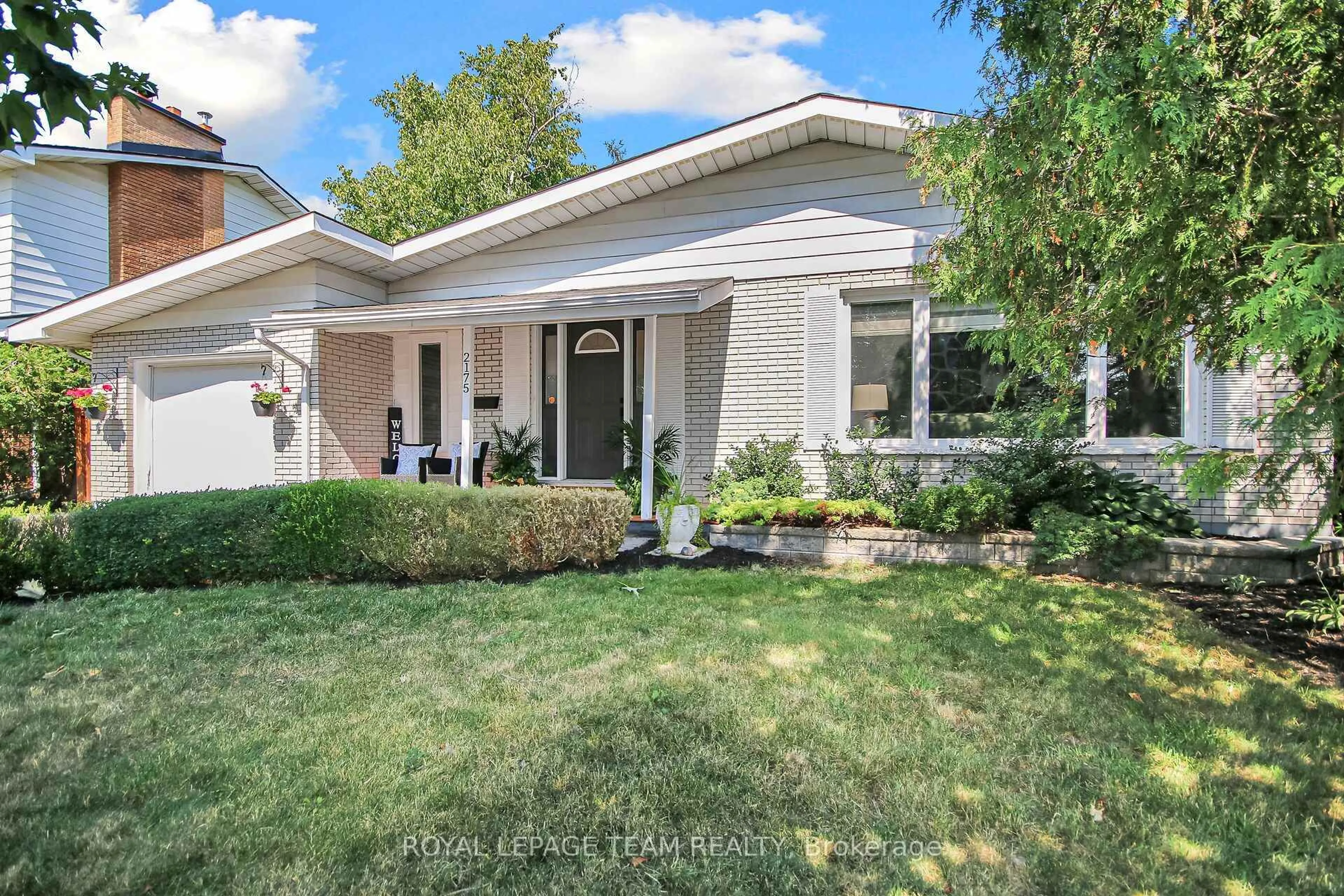 Home with vinyl exterior material, street for 2175 Audrey Ave, Ottawa Ontario K1G 1L1