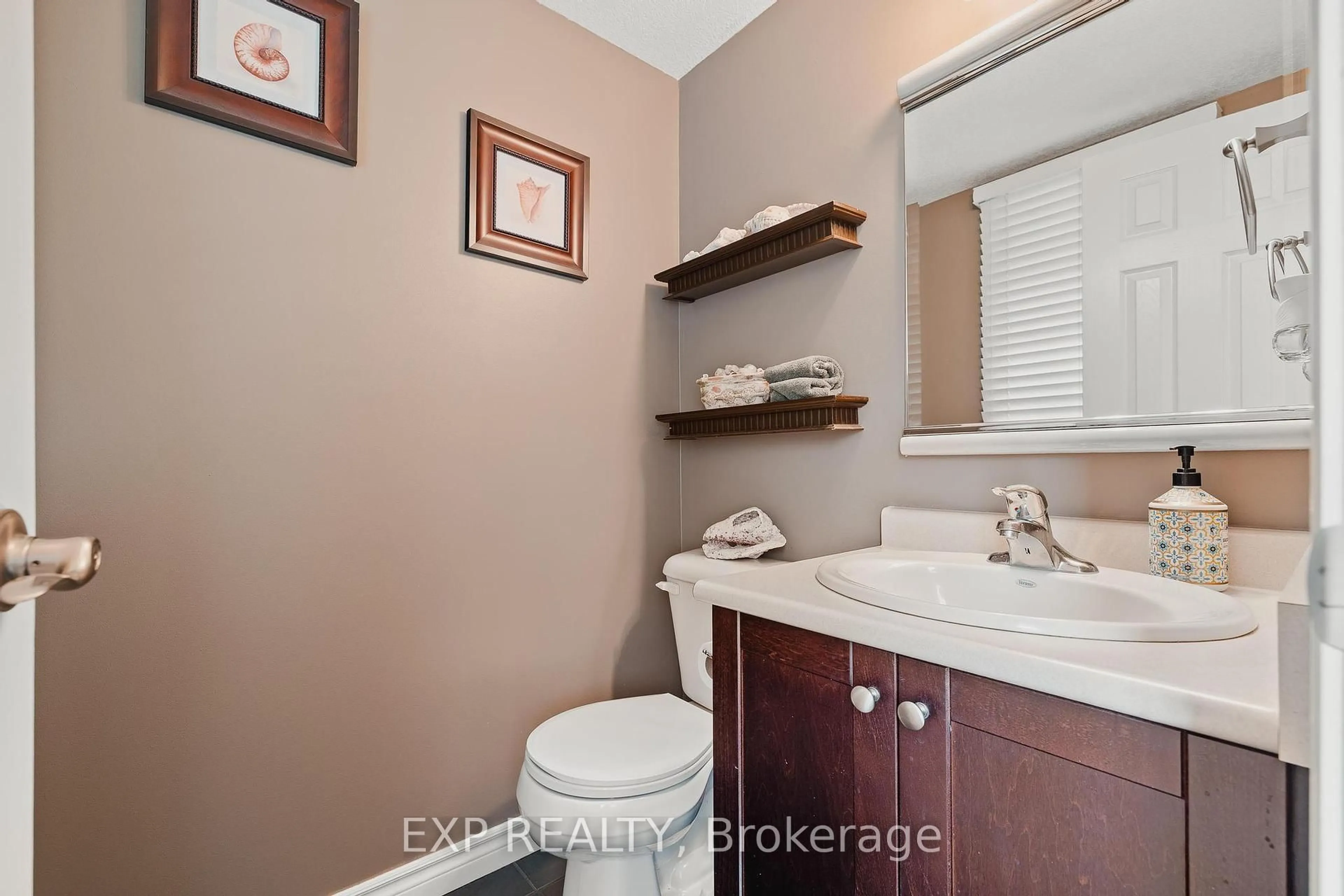 Standard bathroom, ceramic/tile floor for 555 Chablis Dr #11, Waterloo Ontario N2T 0A5