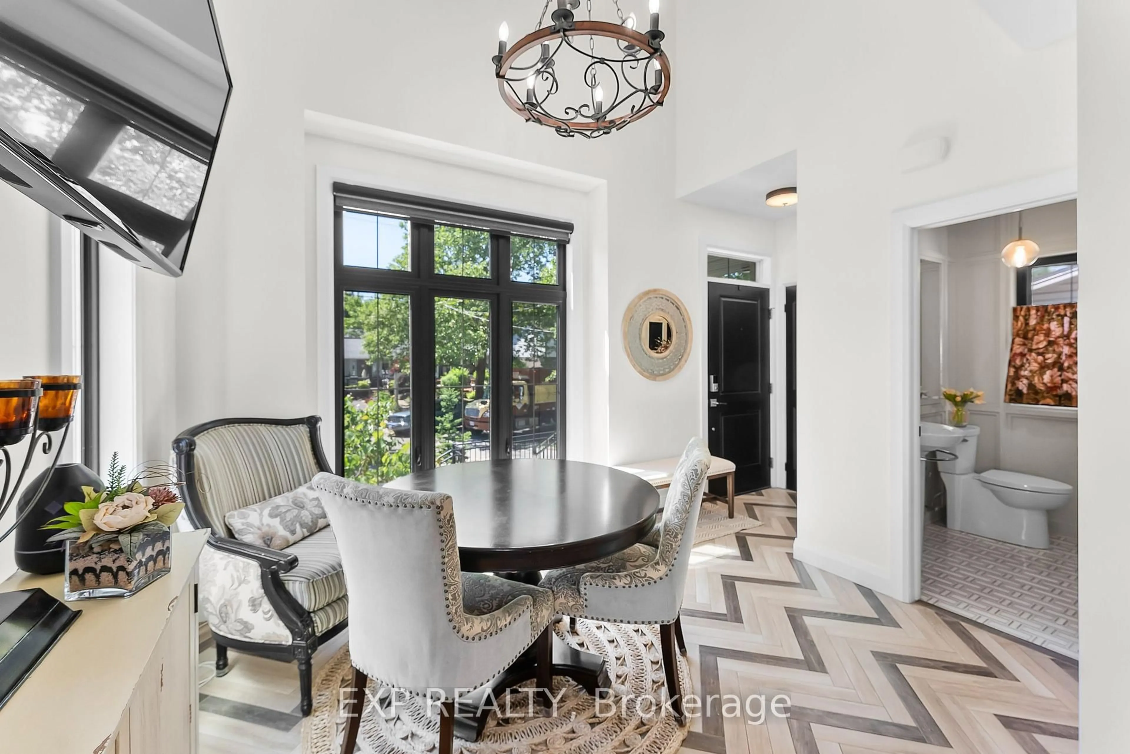 Dining room, ceramic/tile floor for 8 Stanmary Dr, St. Catharines Ontario L2N 5T4