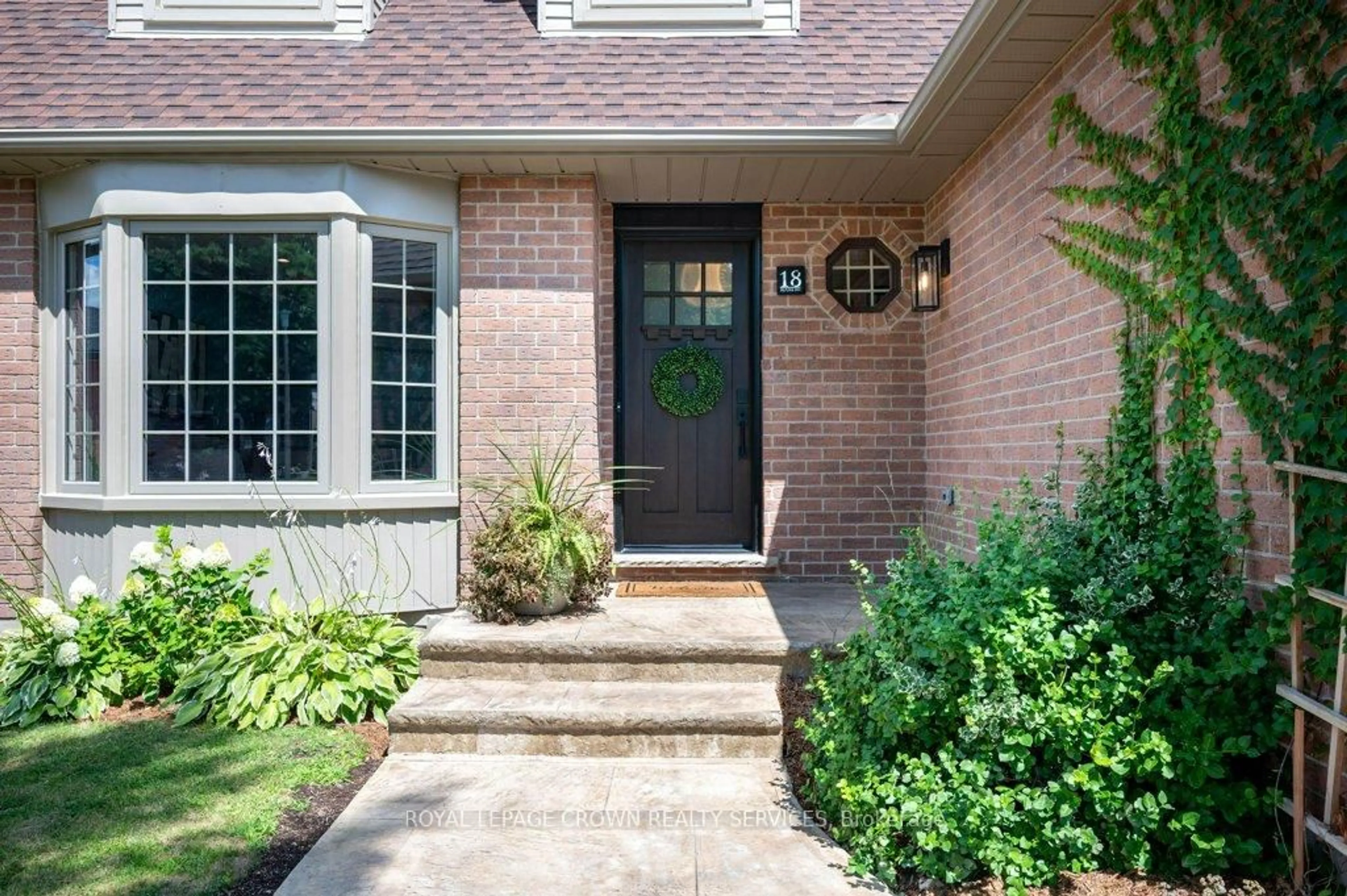 Home with brick exterior material, street for 18 Alona Ave, Cambridge Ontario N3C 3Y5