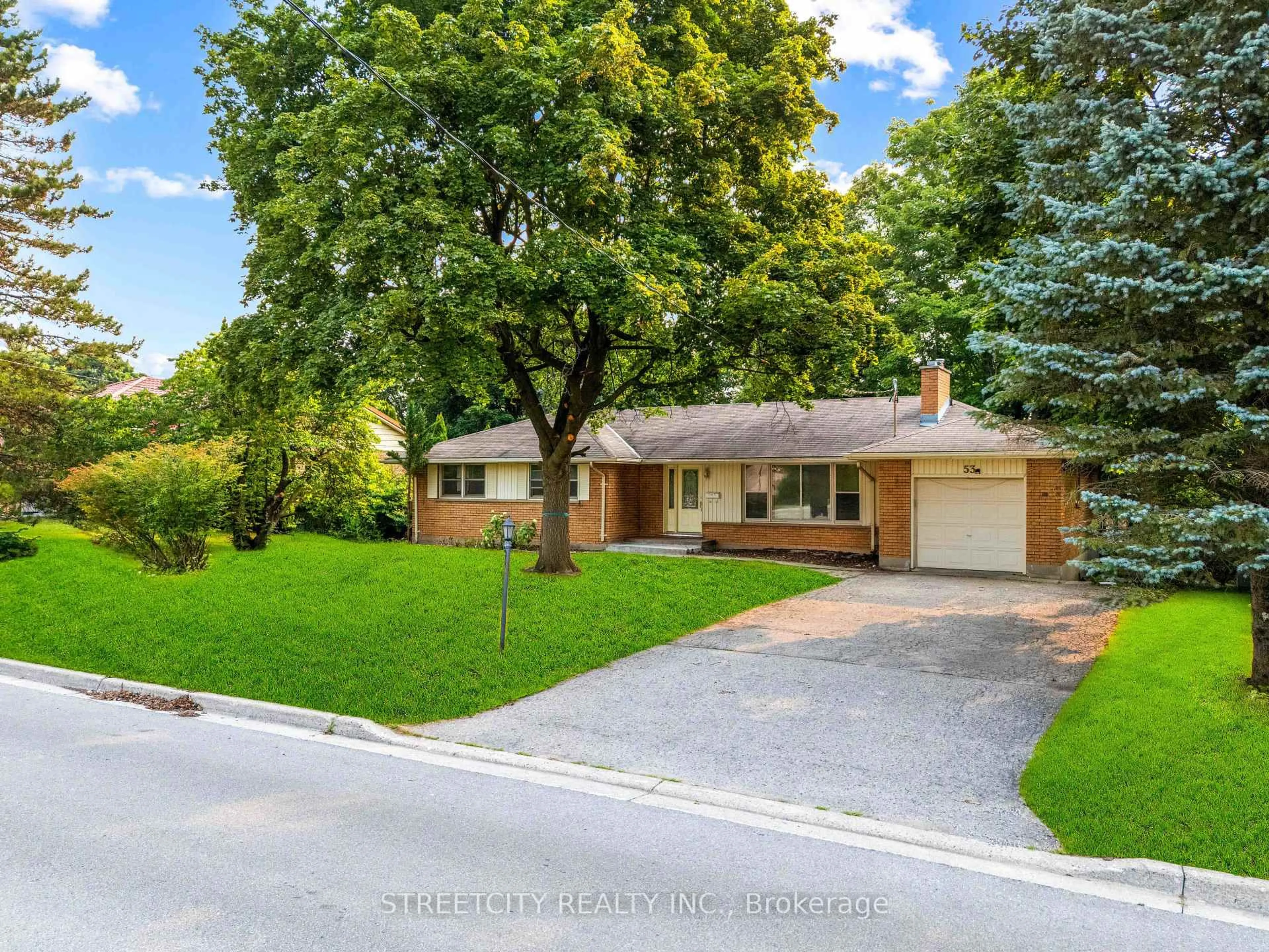 Unknown for 53 Wychwood Pkwy, London North Ontario N6G 1R4